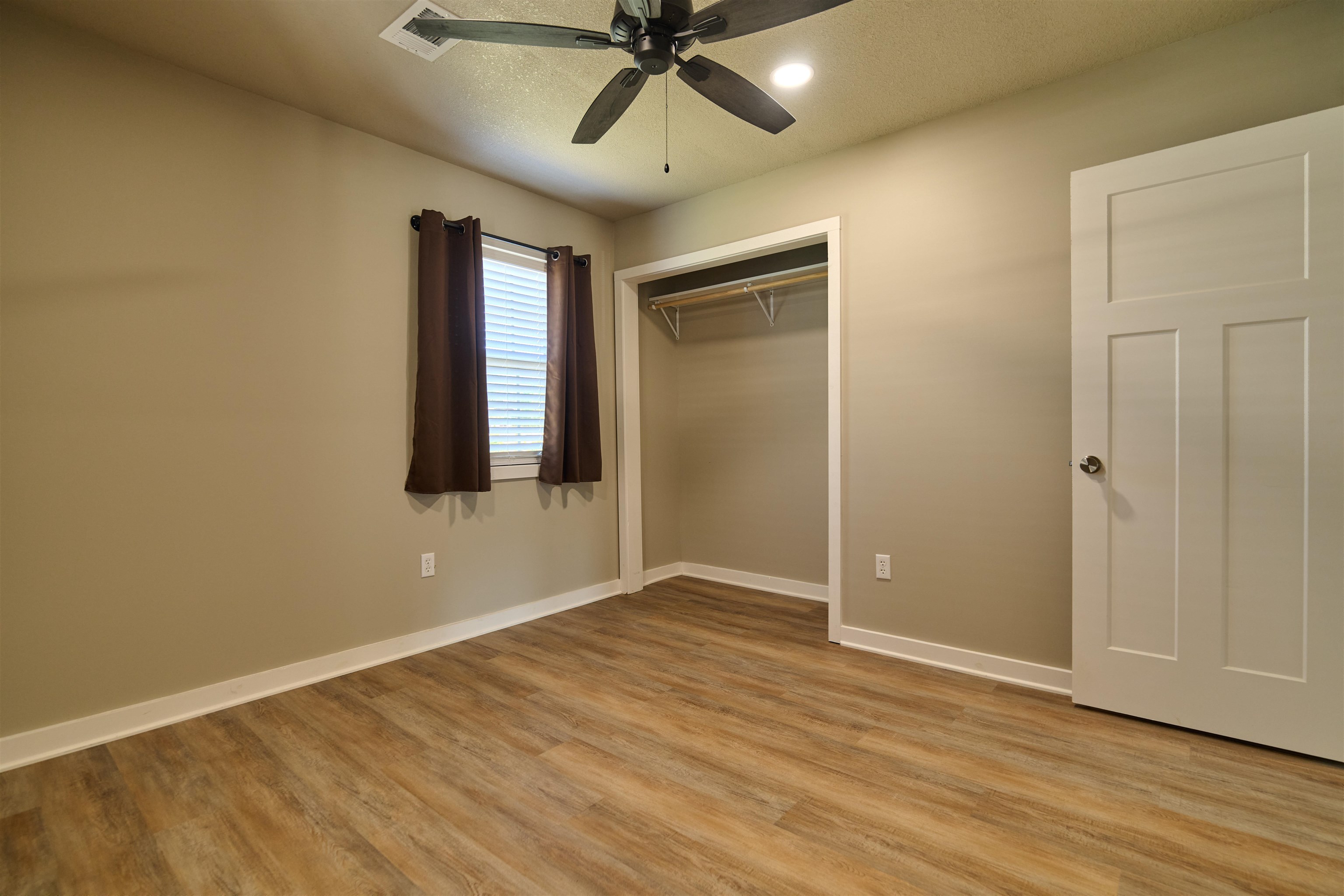 20 E Valley Dr Property Photo 36