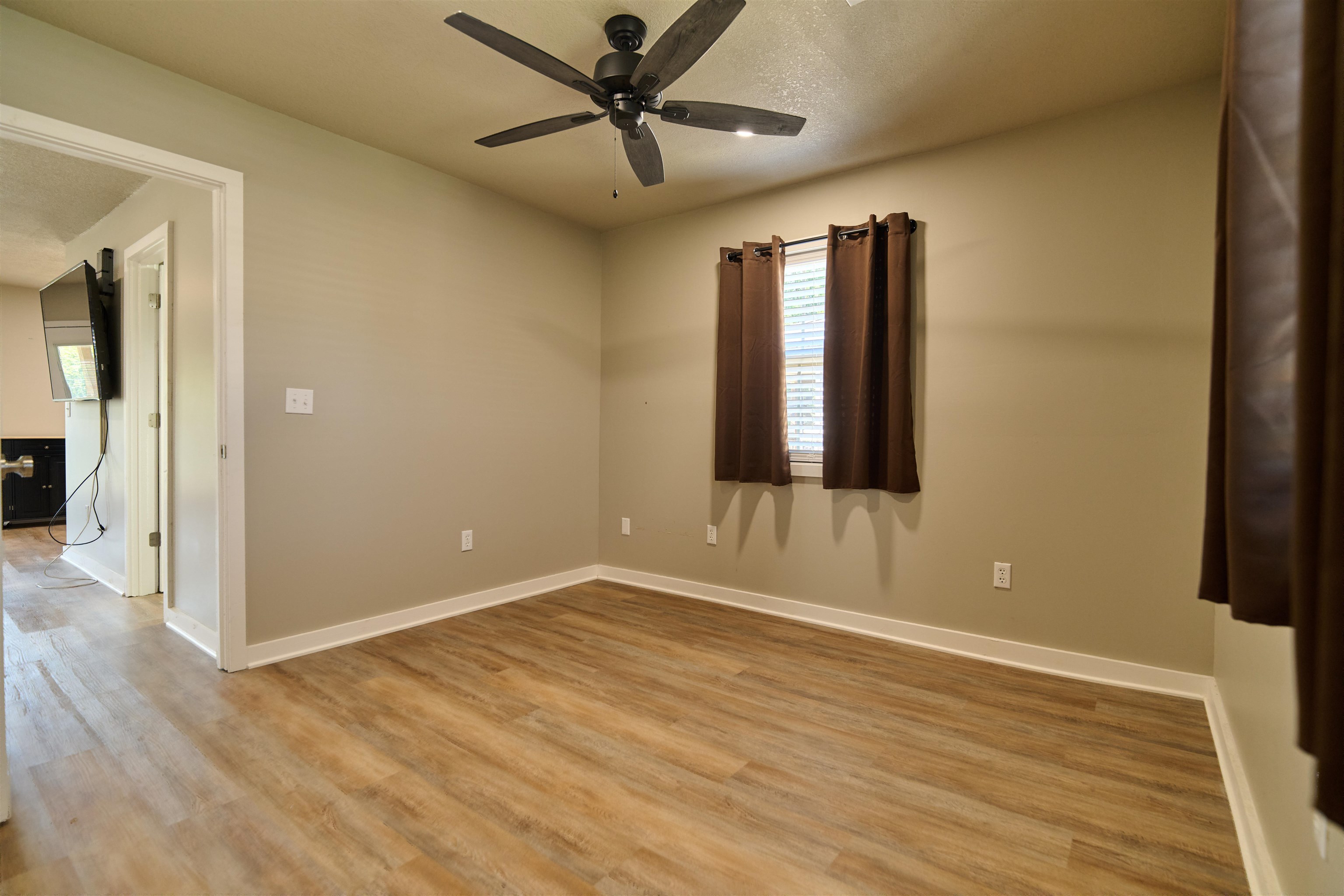 20 E Valley Dr Property Photo 37