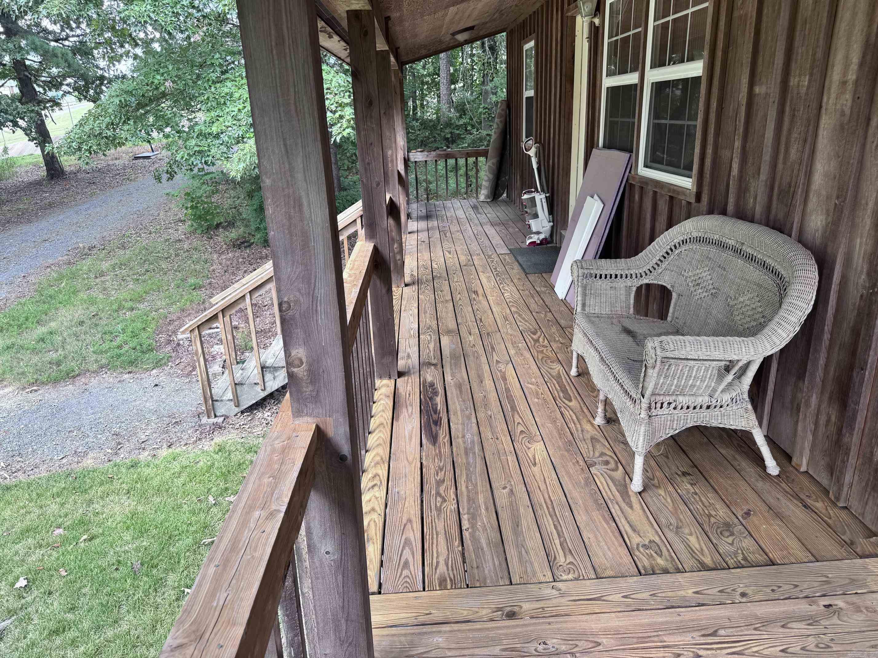 290 Lakeshore Drive Property Photo 7