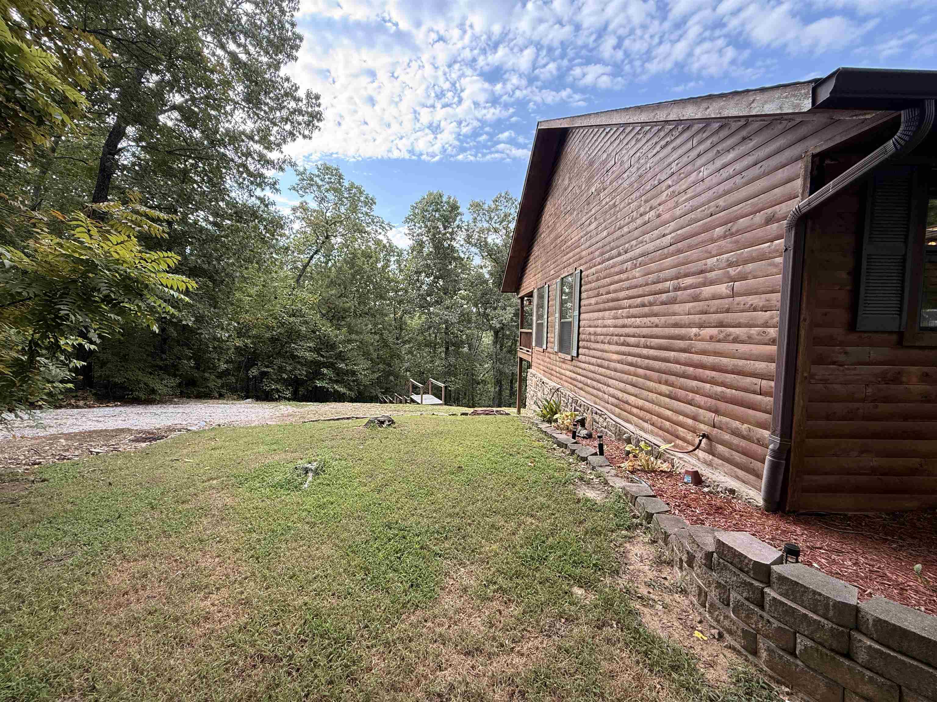 663 Heritage Oaks Drive Property Photo 4