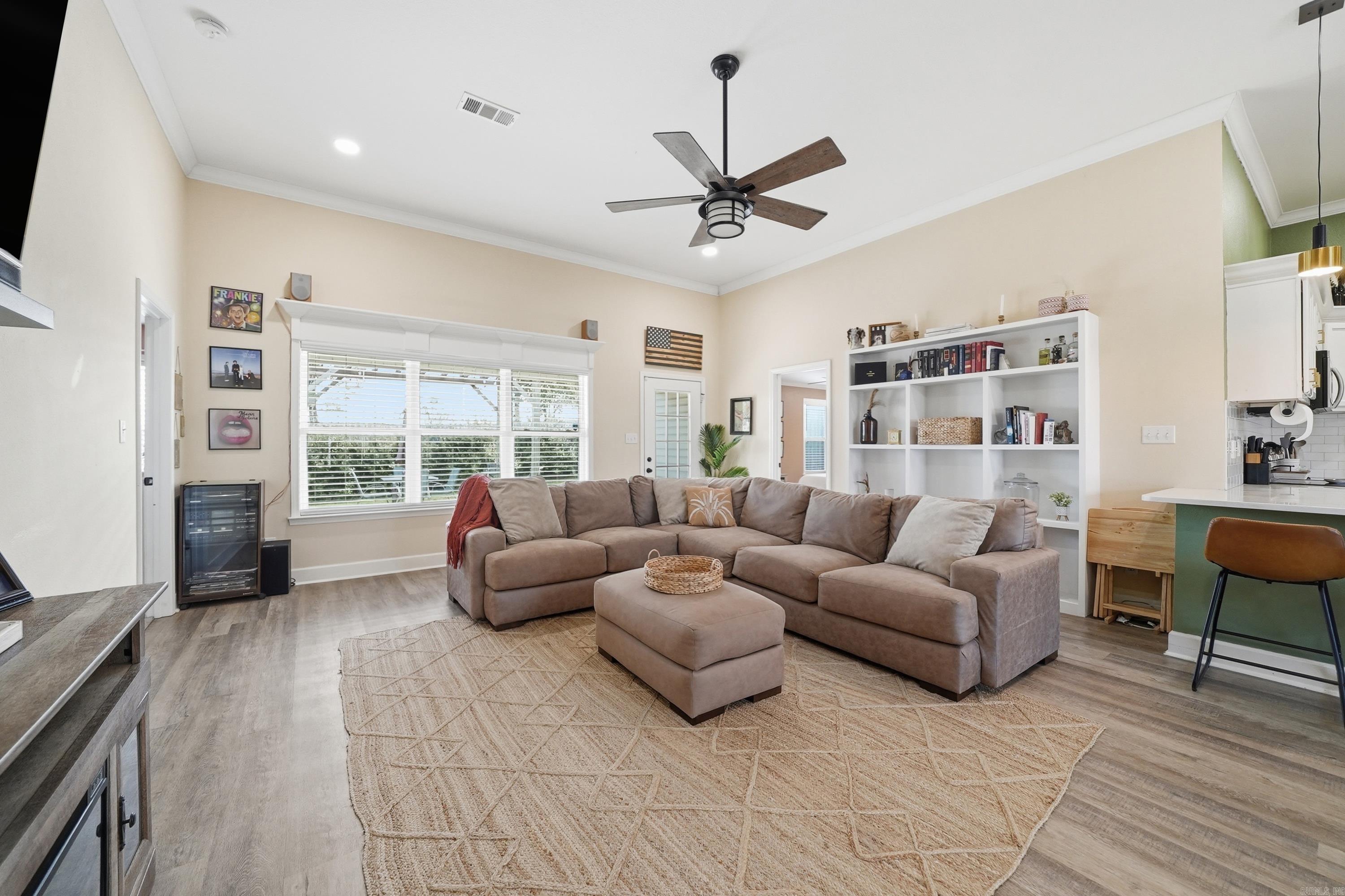 1720 Whitehaven Drive Property Photo 3