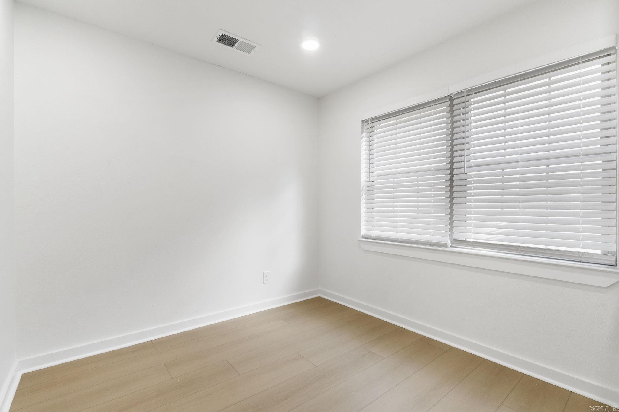 68 Warwick Road Property Photo 16