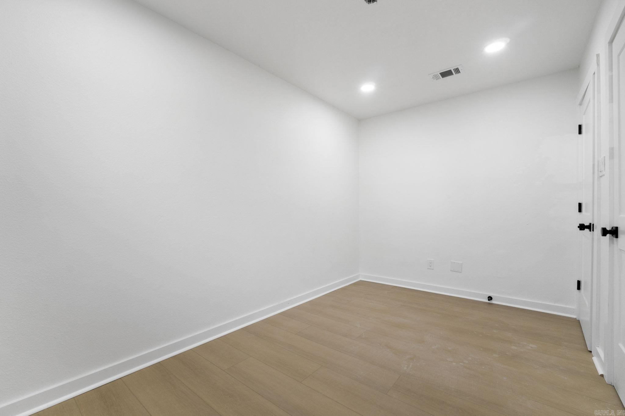 68 Warwick Road Property Photo 47
