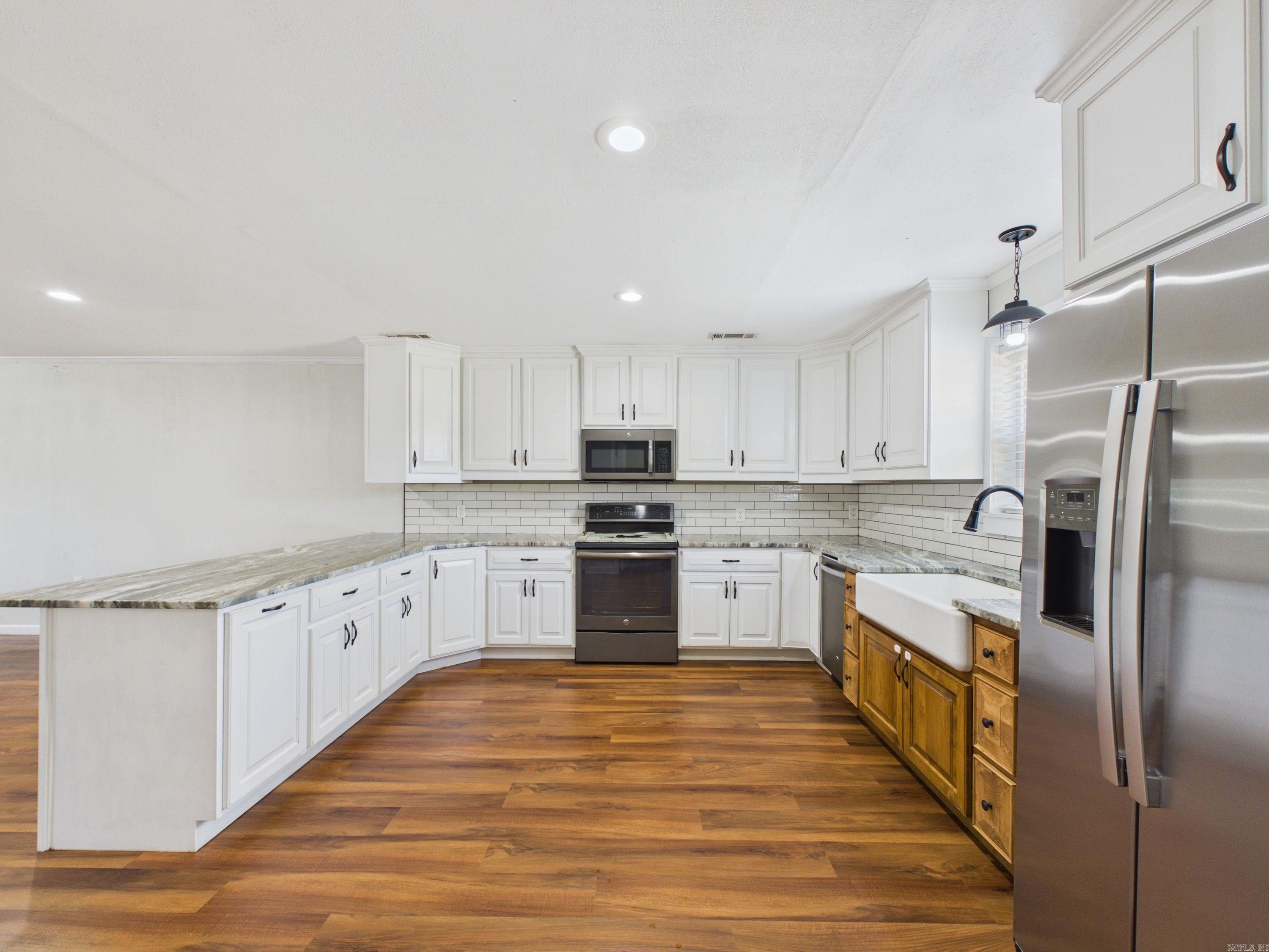 130 S Happy Property Photo 14
