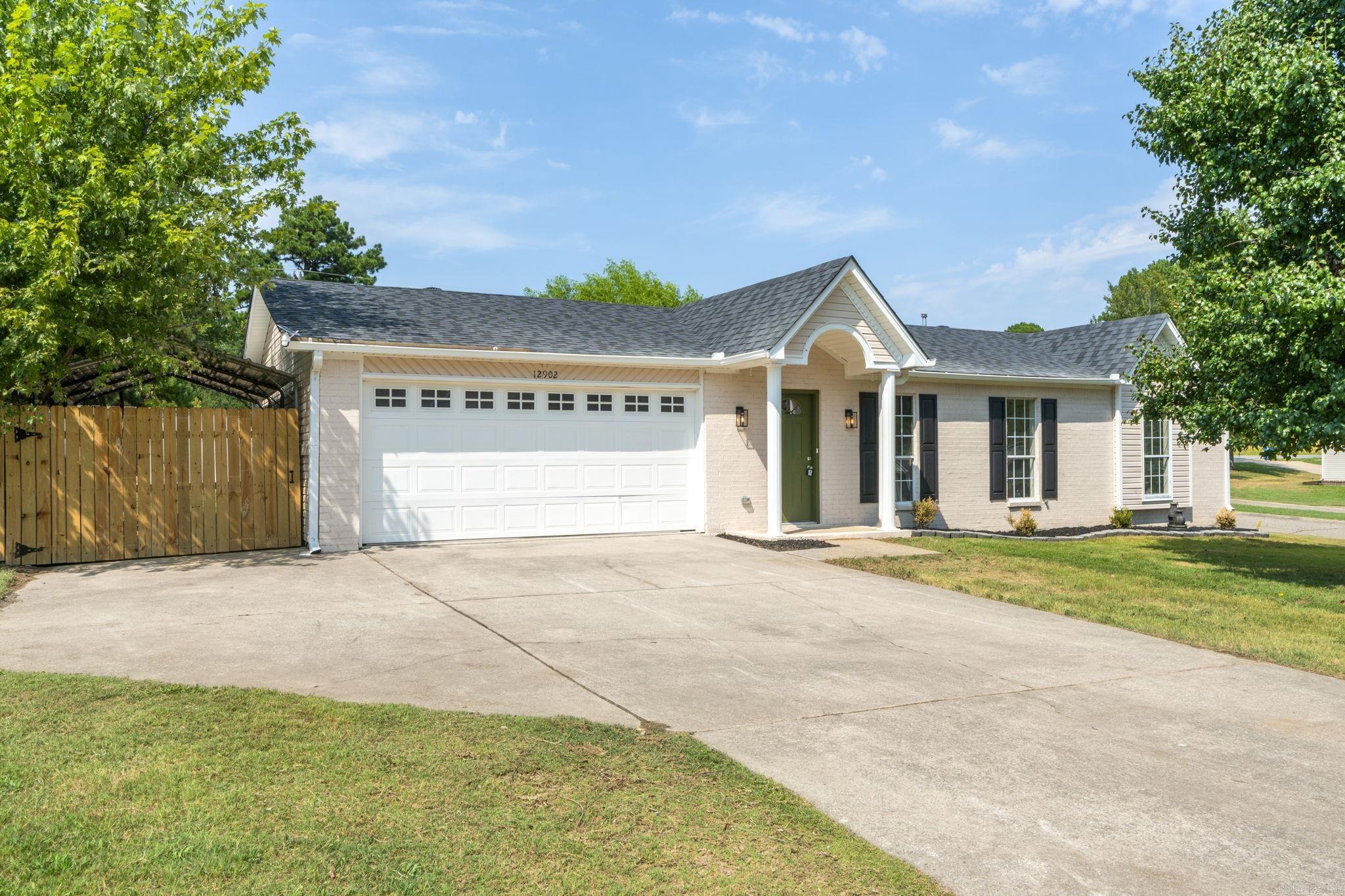 12902 Carousel Drive Property Photo 4
