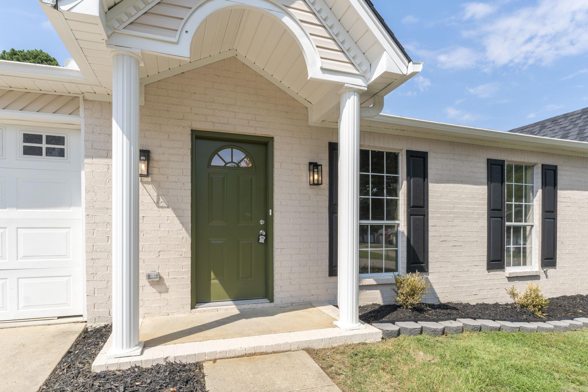 12902 Carousel Drive Property Photo 5