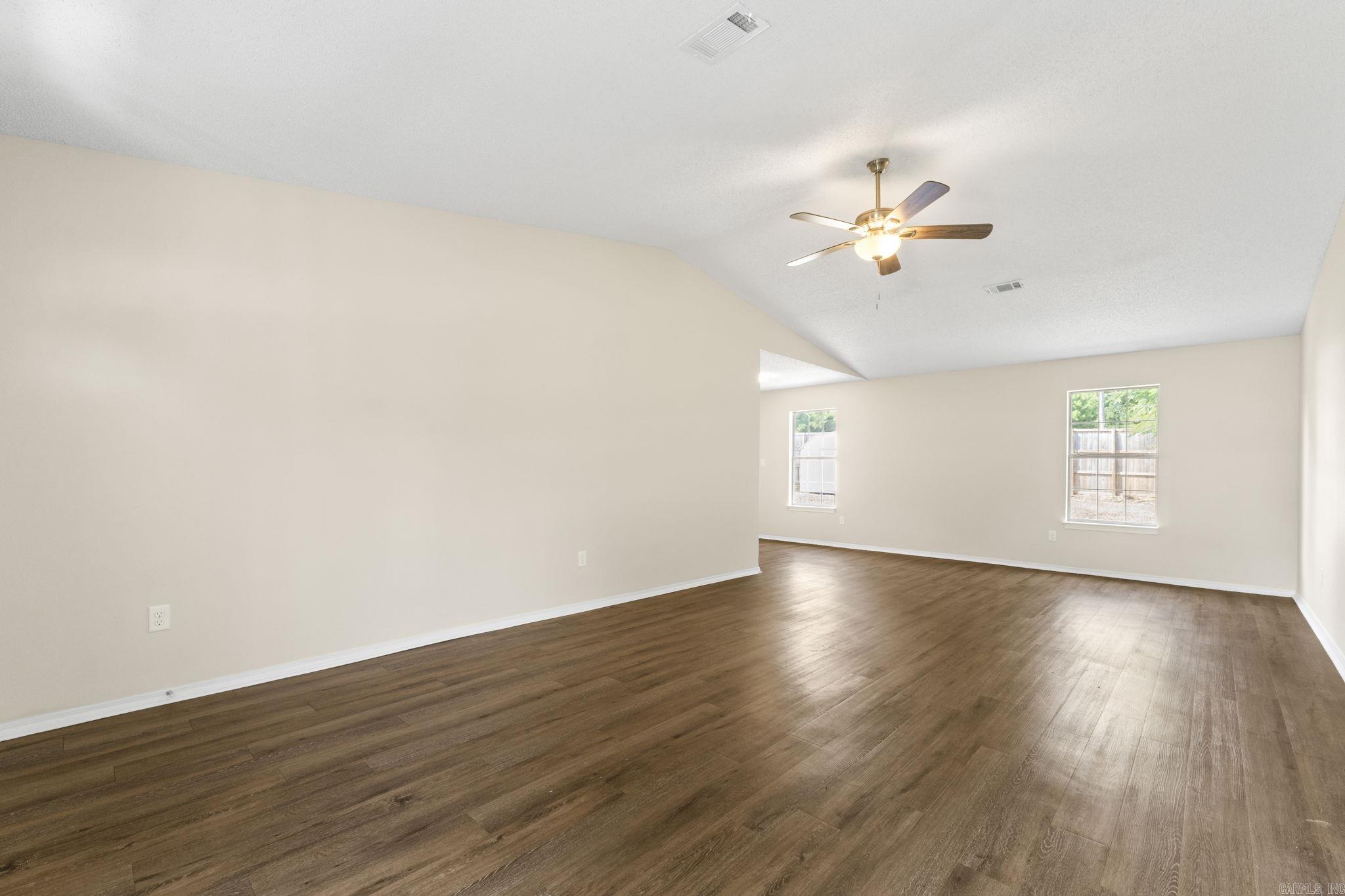 12902 Carousel Drive Property Photo 6