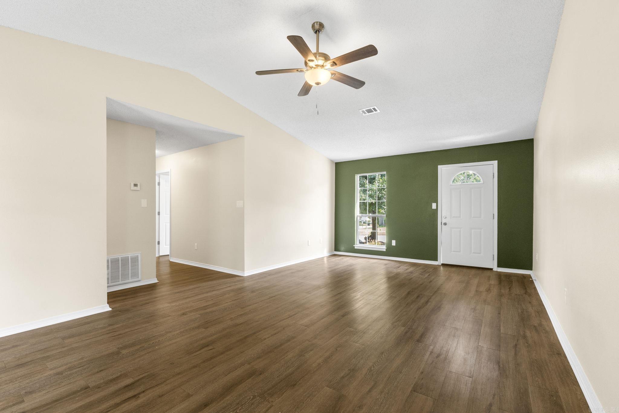 12902 Carousel Drive Property Photo 9