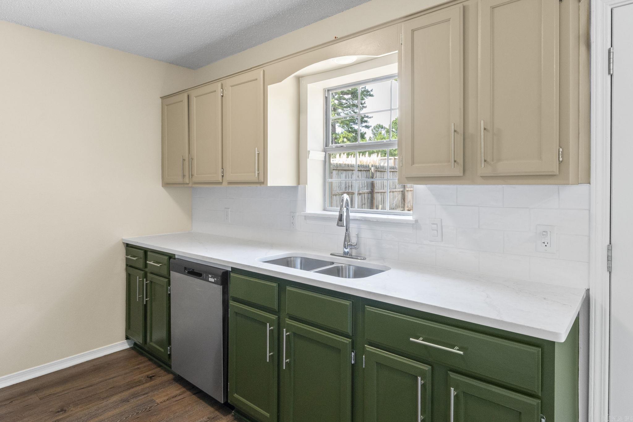 12902 Carousel Drive Property Photo 13