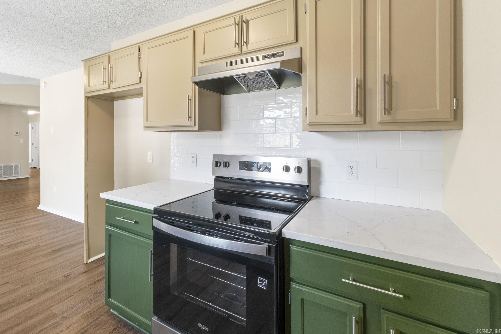 12902 Carousel Drive Property Photo 14