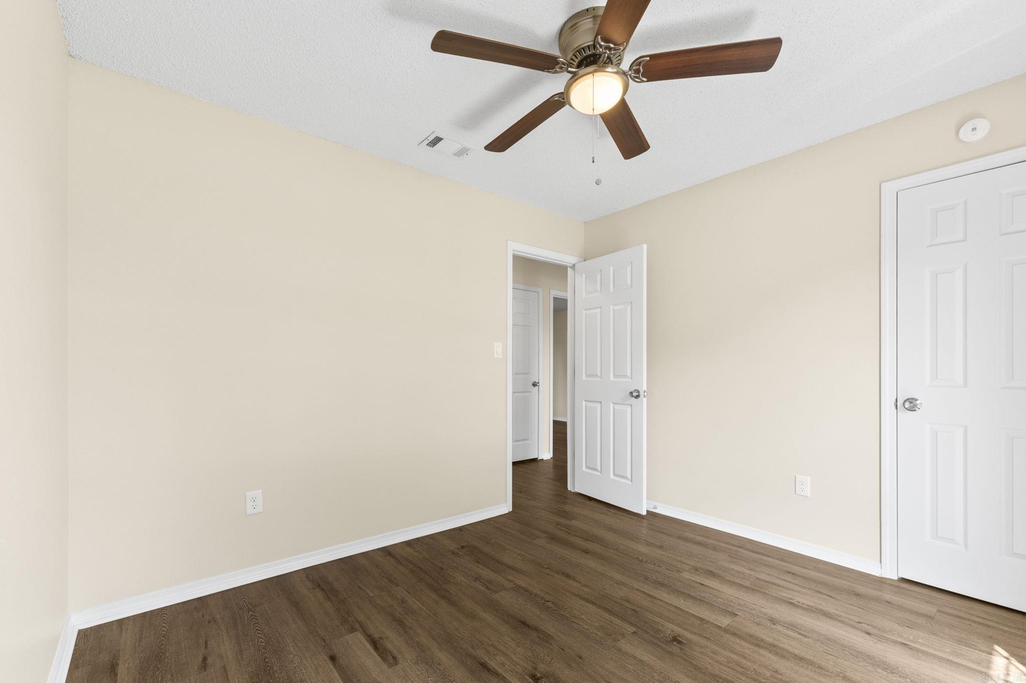 12902 Carousel Drive Property Photo 32