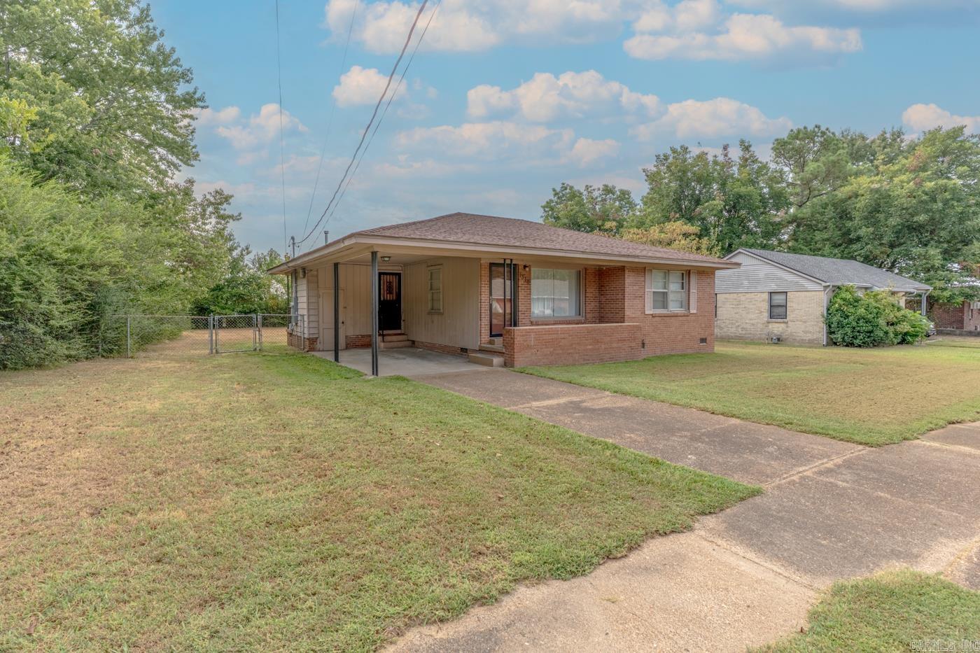 1318 Pardew St Property Photo 5