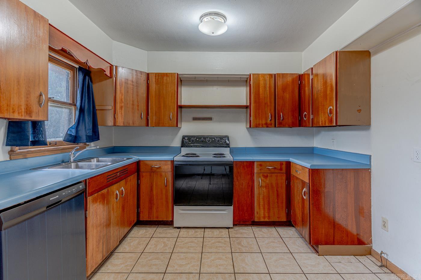 1318 Pardew St Property Photo 11