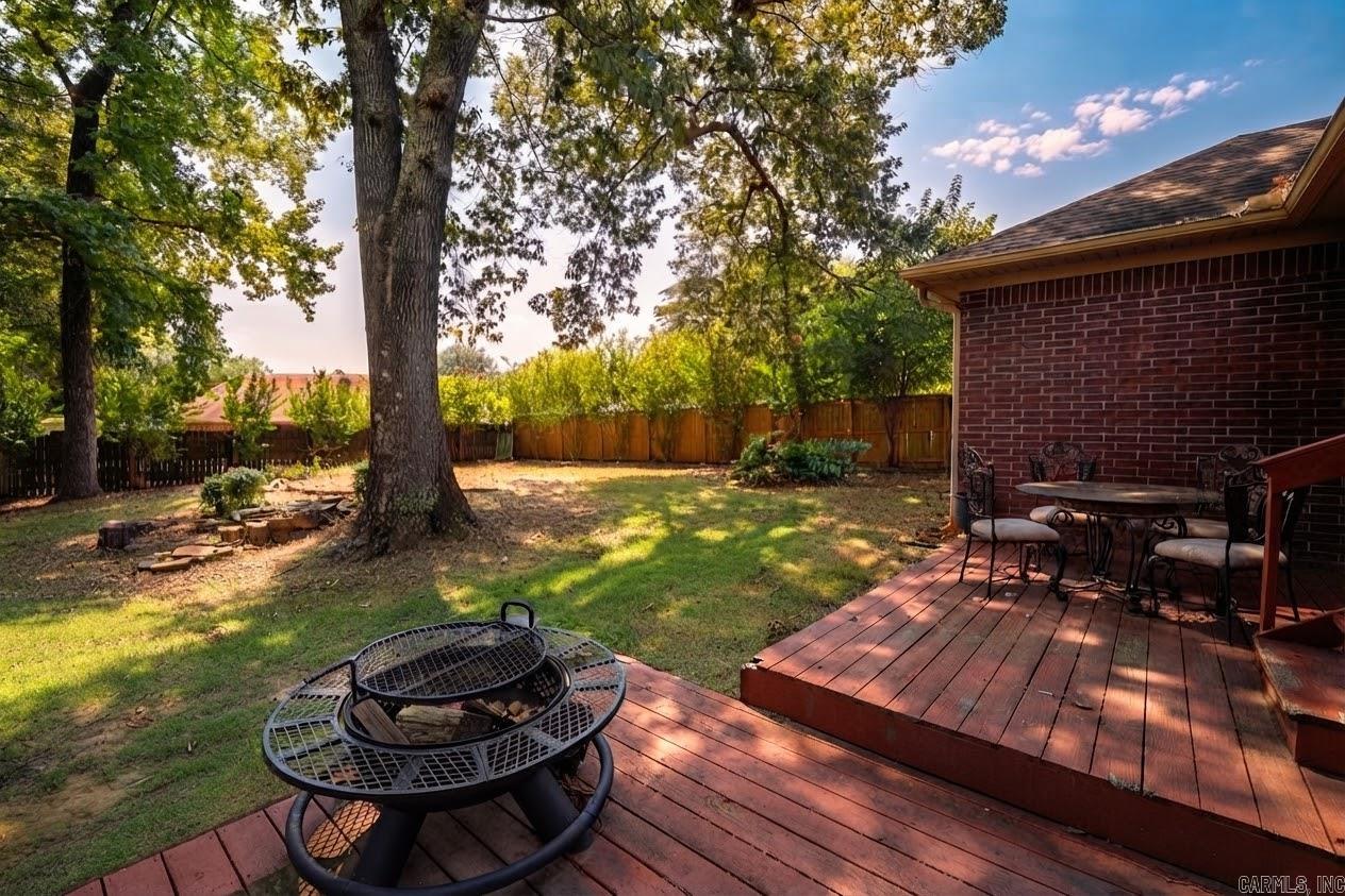 270 Pickwicket Dr Property Photo 27