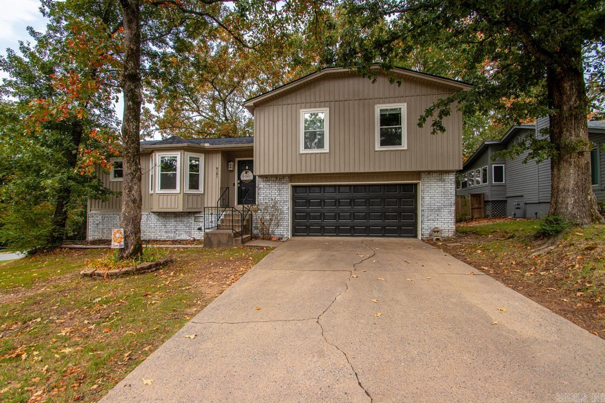 8201 Oak Ridge Road Property Photo 1