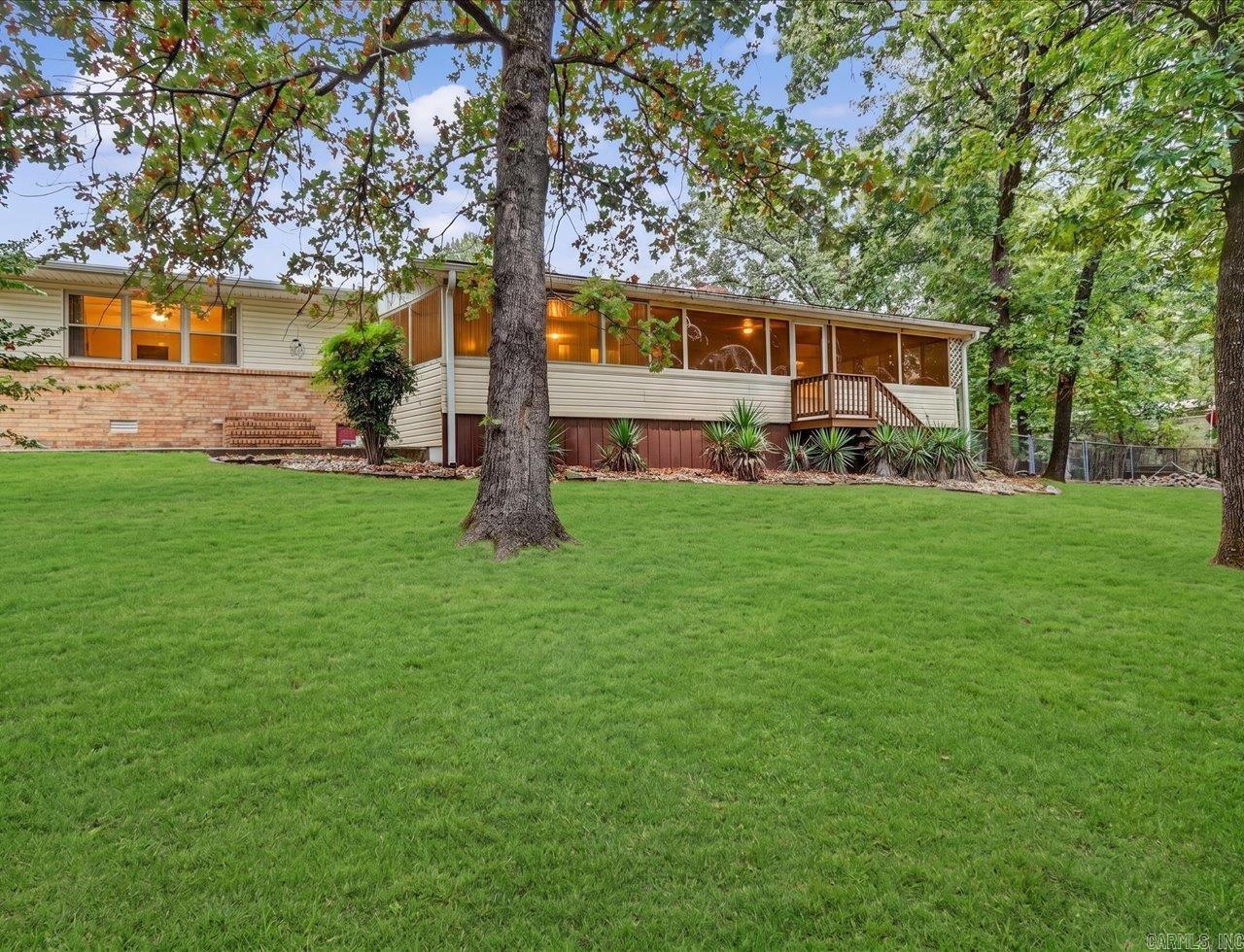 186 Echo Point Property Photo 3