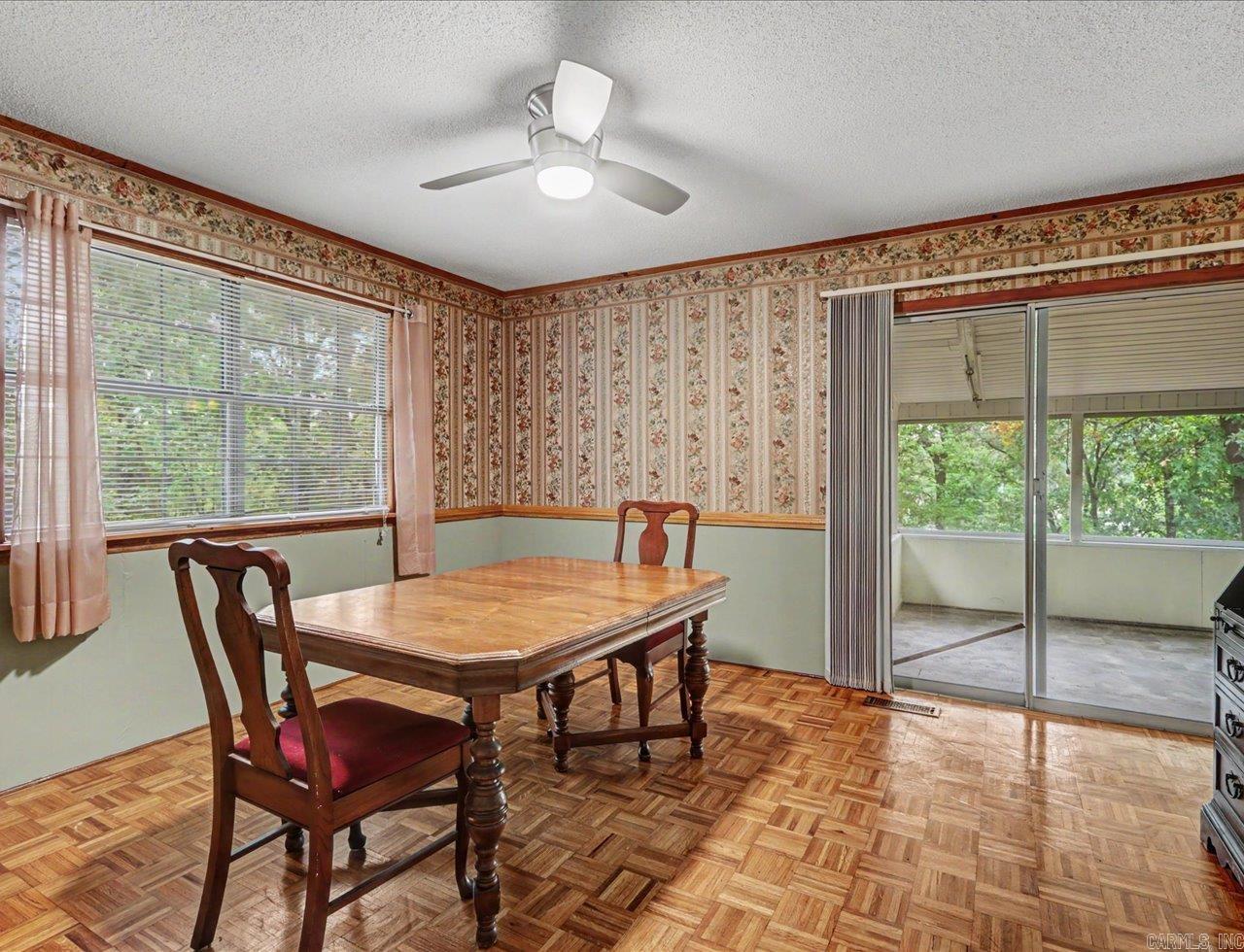 186 Echo Point Property Photo 9