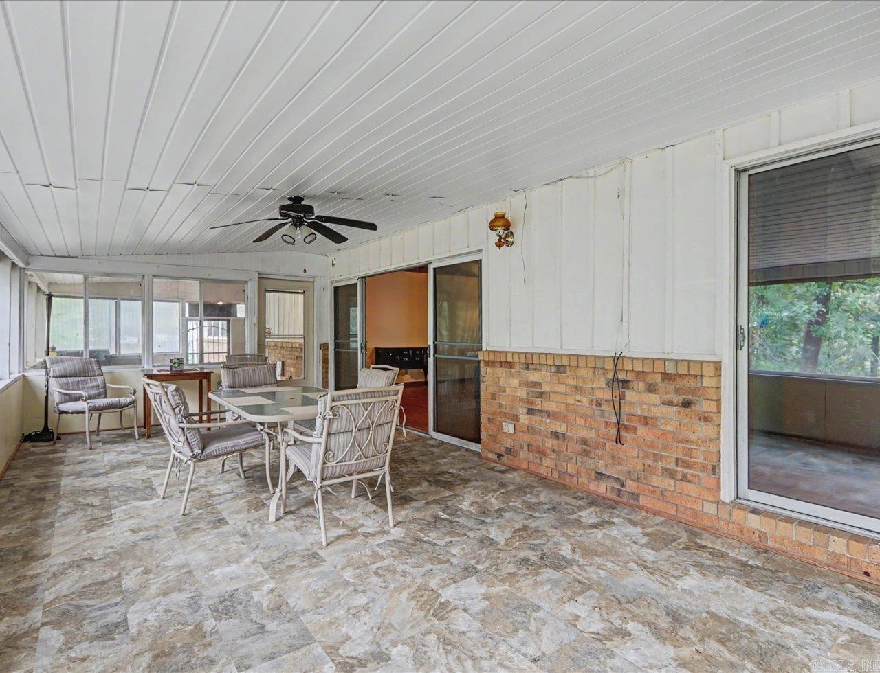 186 Echo Point Property Photo 18