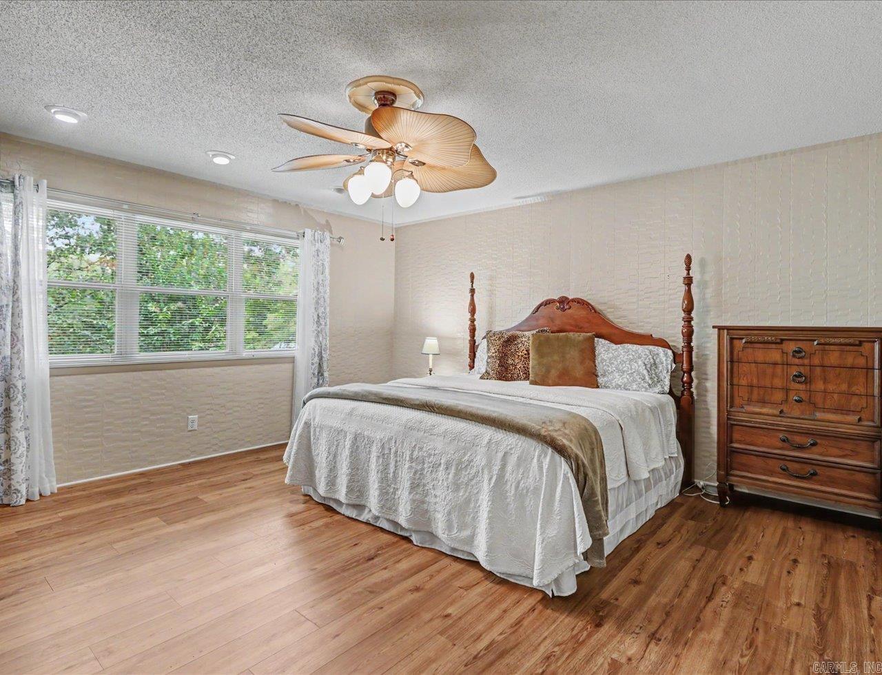 186 Echo Point Property Photo 21