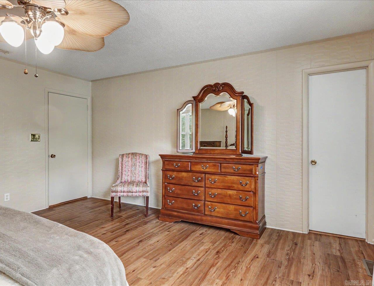 186 Echo Point Property Photo 23