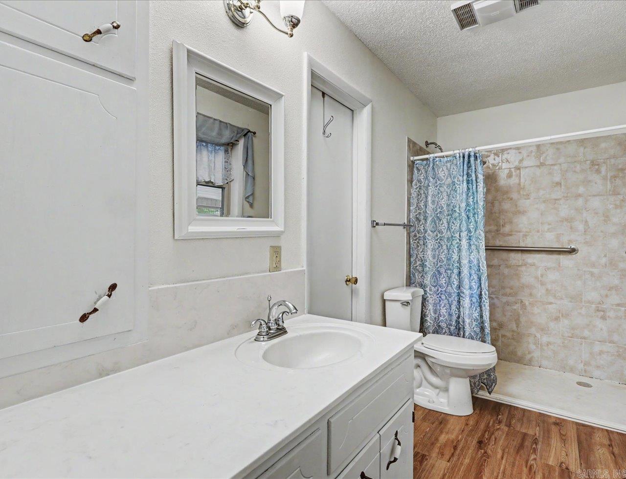 186 Echo Point Property Photo 25