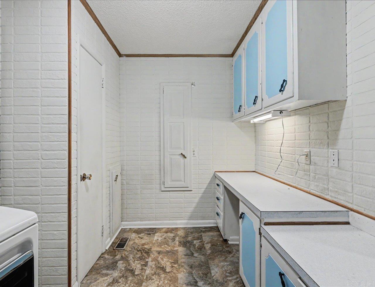 186 Echo Point Property Photo 30