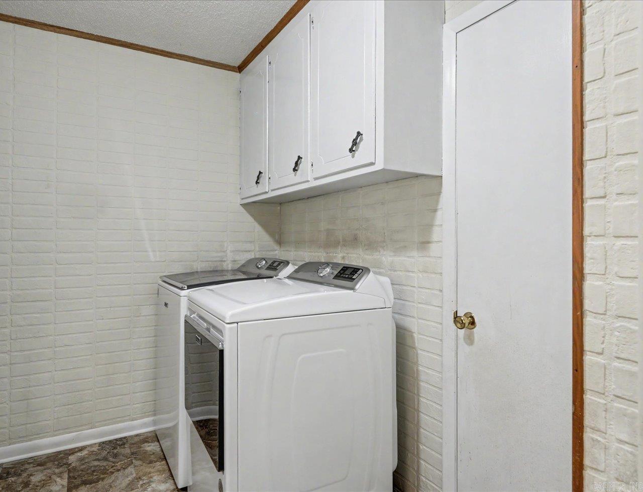 186 Echo Point Property Photo 31