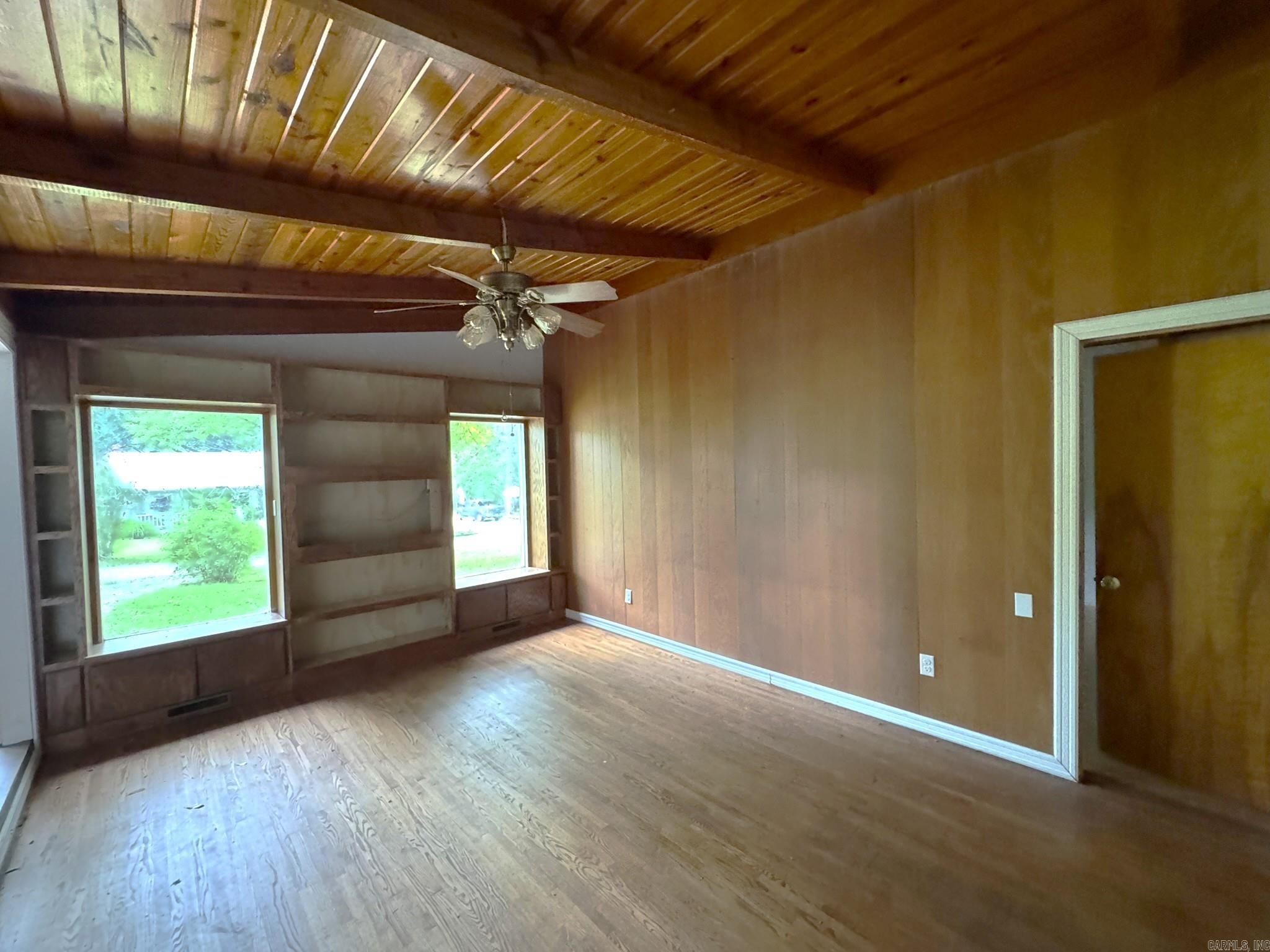 40 Lorene Street Property Photo 4