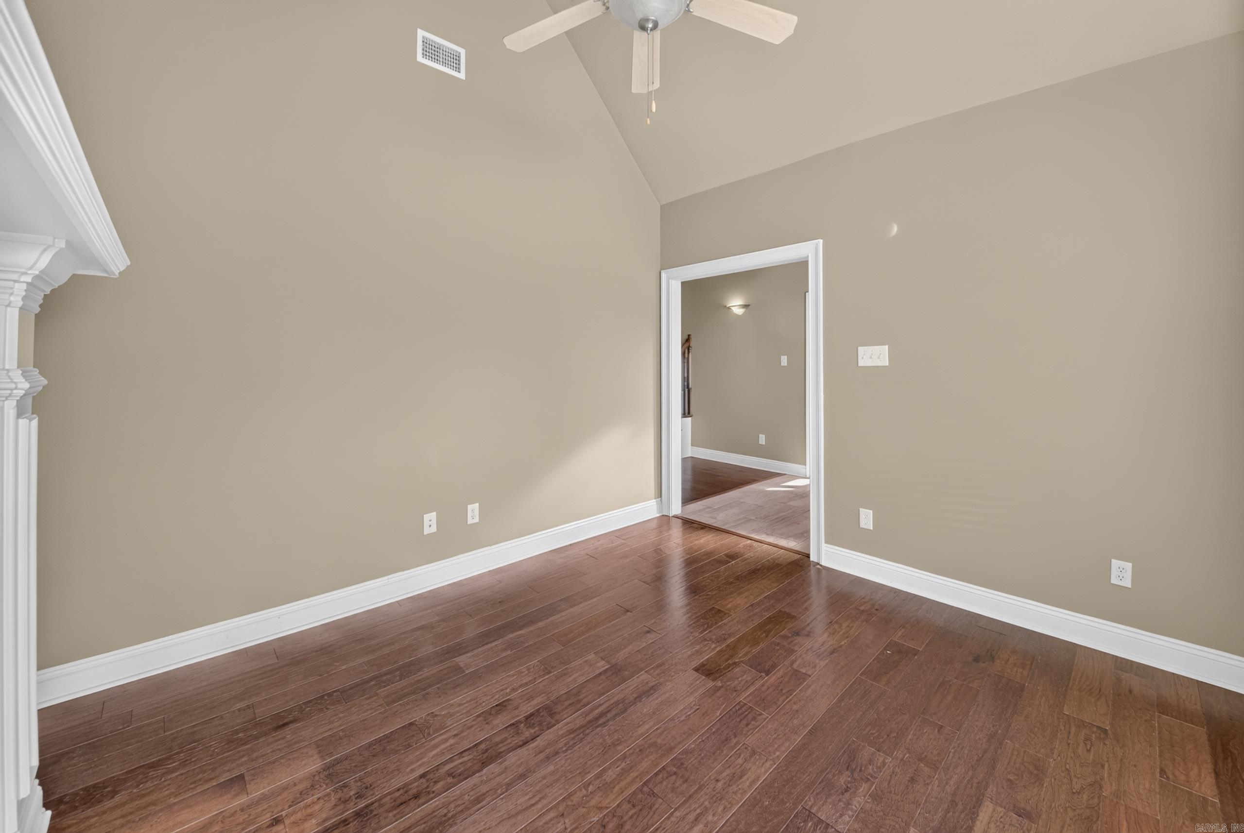 20 Wellington Place Property Photo 6