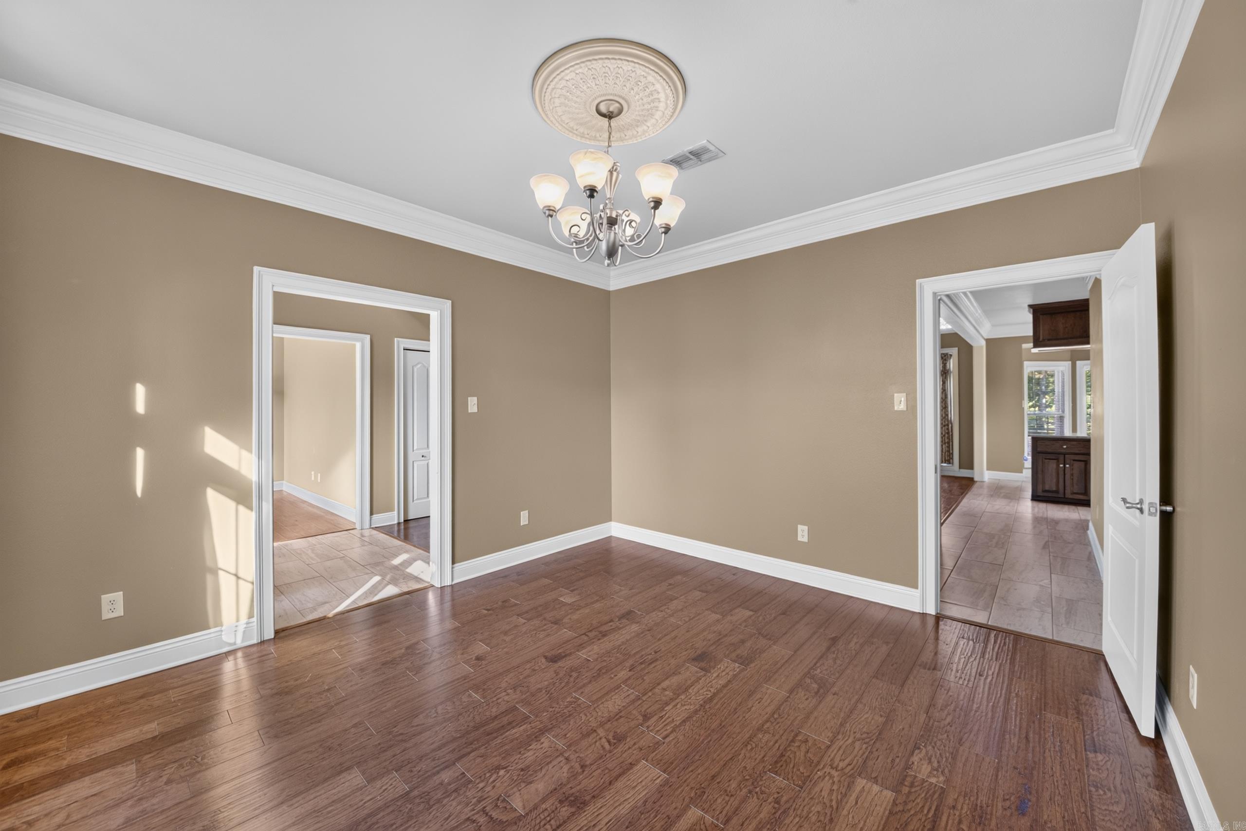 20 Wellington Place Property Photo 8