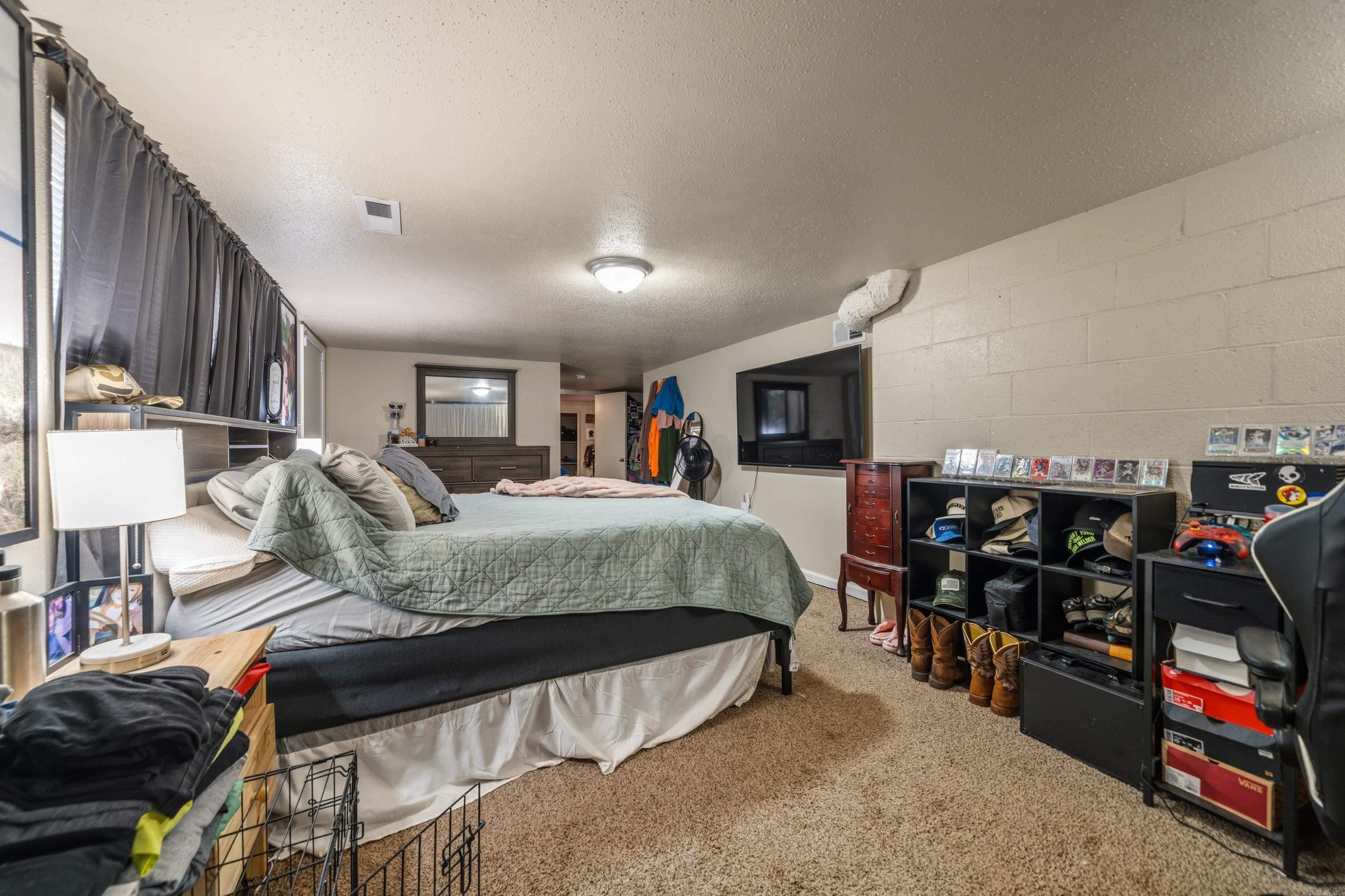 104 Clyde Property Photo 27
