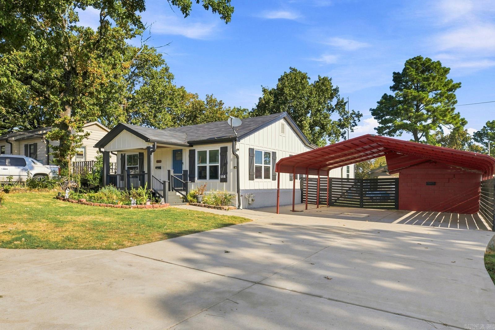 60 Sunset Drive Property Photo 3