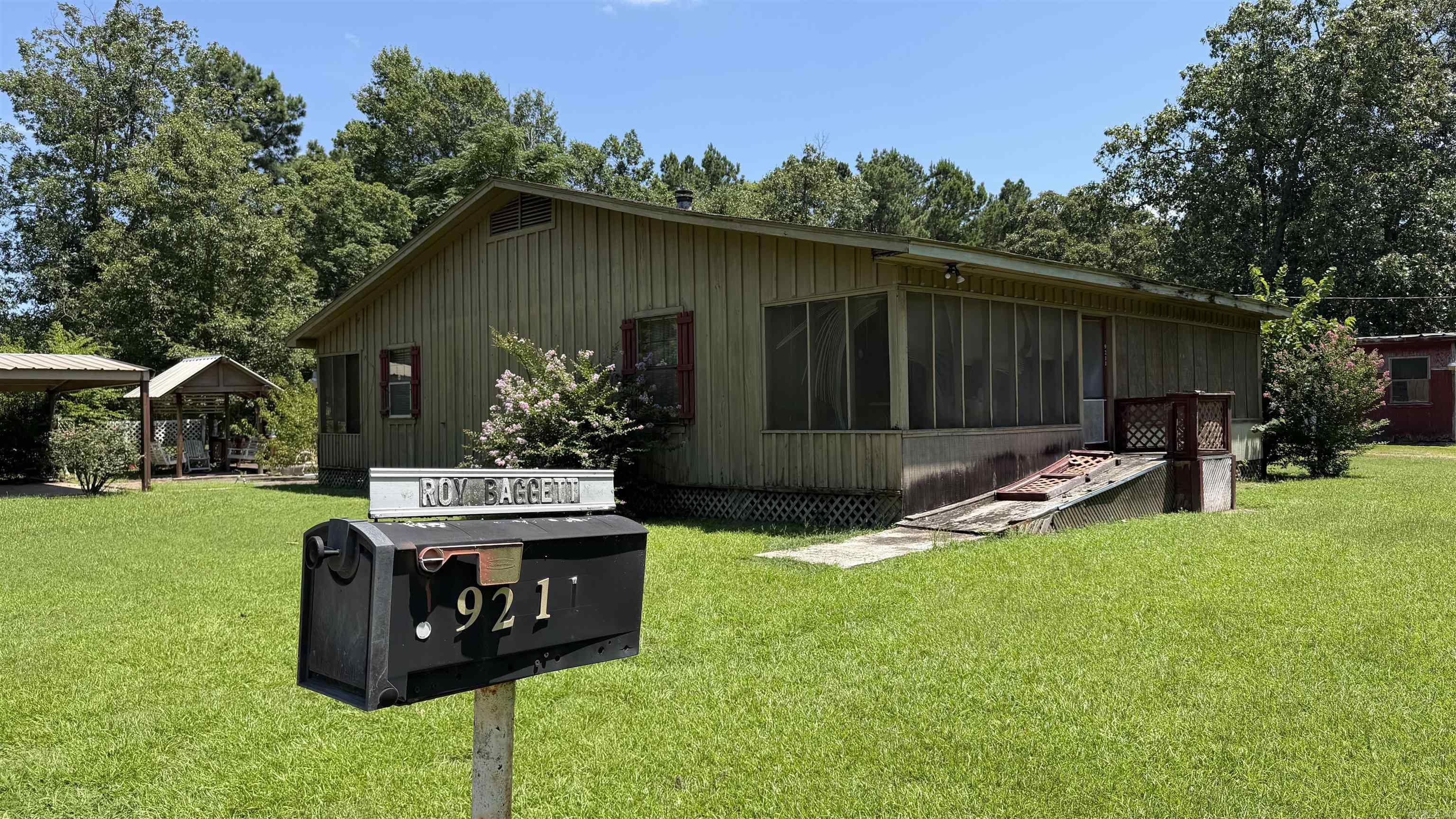 9211 Casey Lane