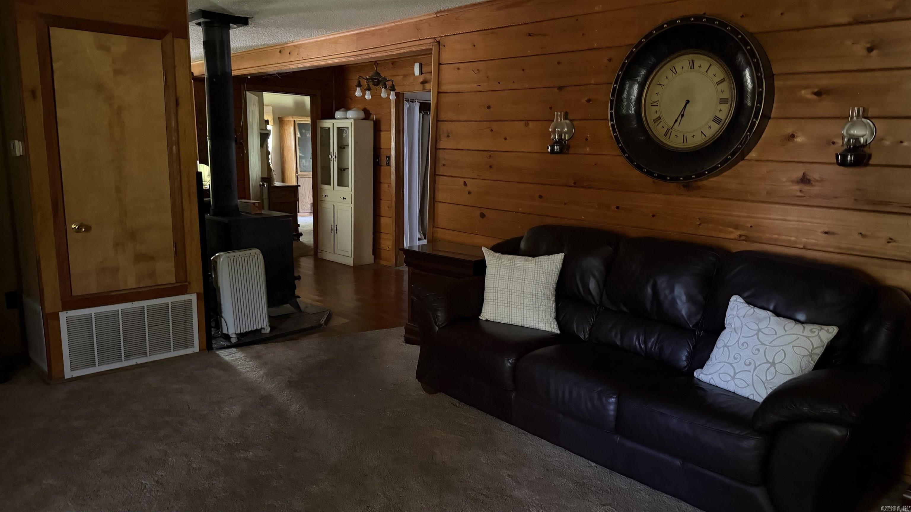 9211 Casey Lane Property Photo 9