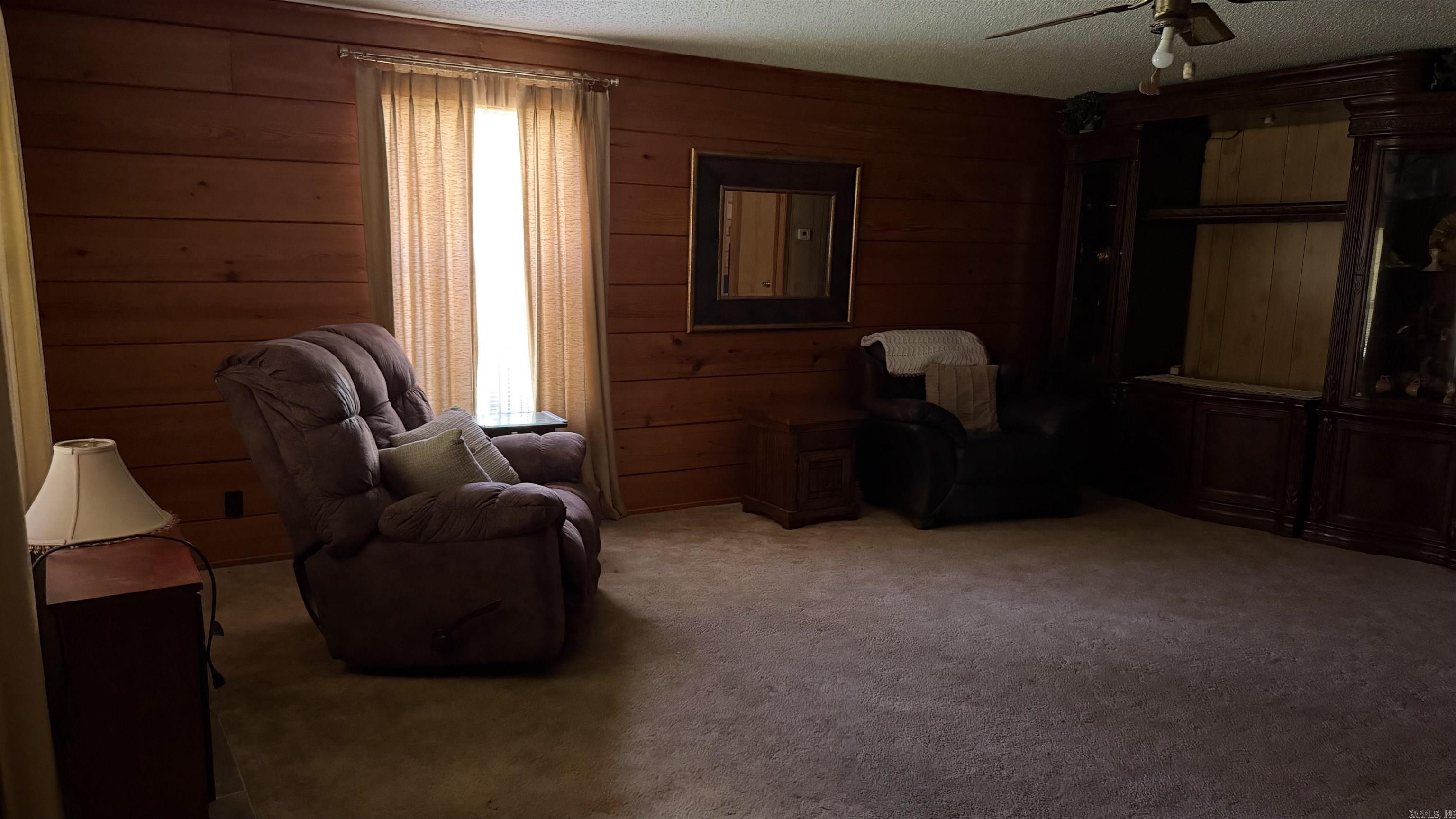 9211 Casey Lane Property Photo 10