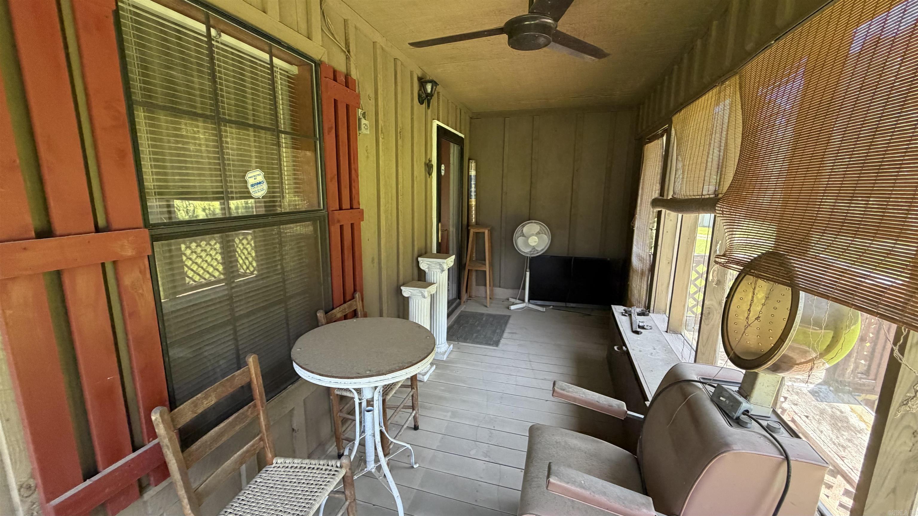 9211 Casey Lane Property Photo 13
