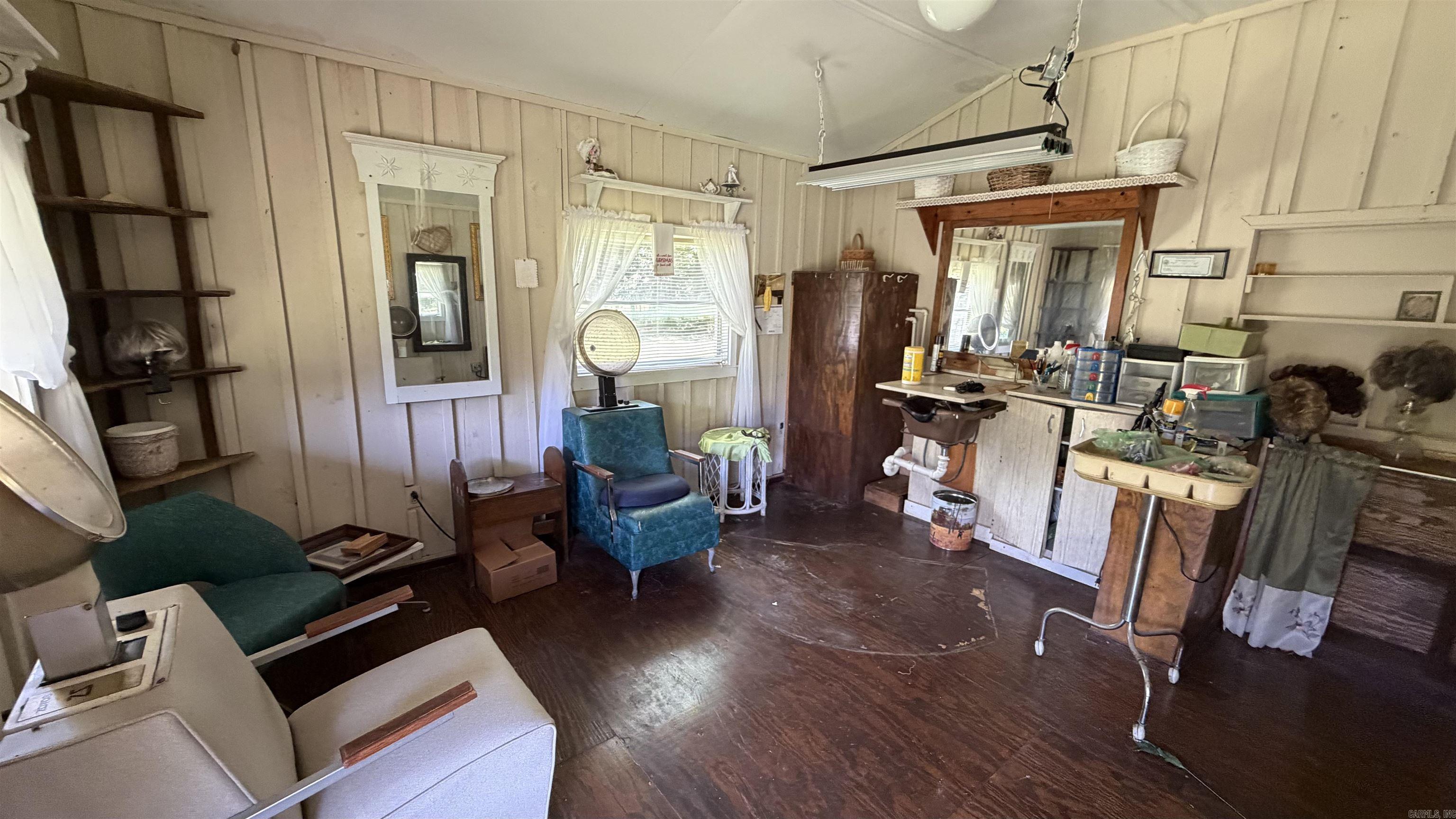 9211 Casey Lane Property Photo 21