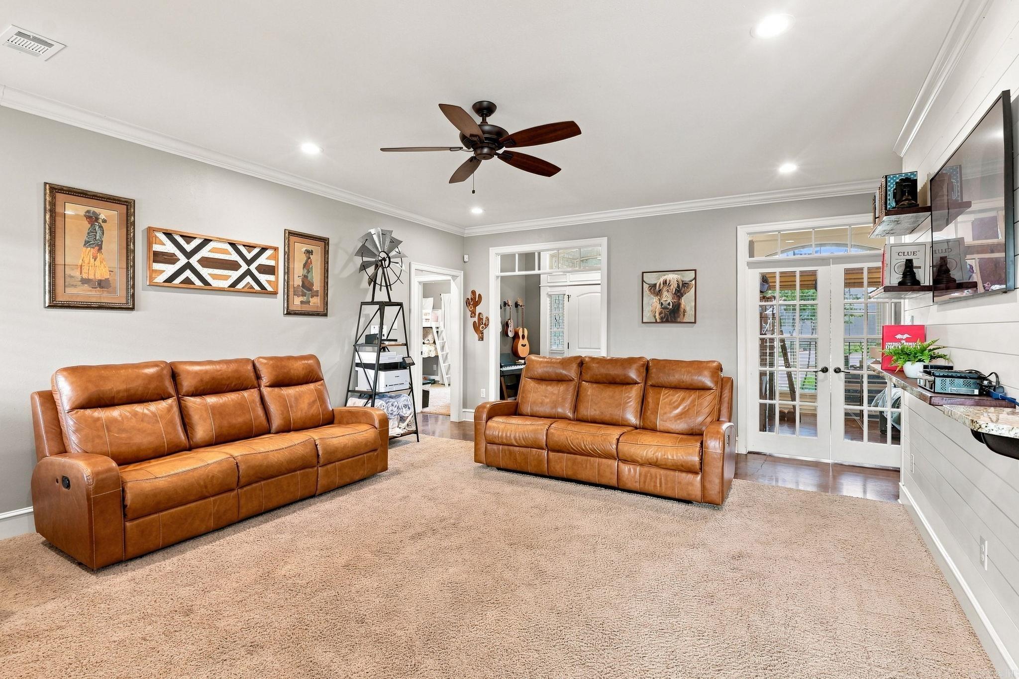 2815 Gulfshore Drive Property Photo 6