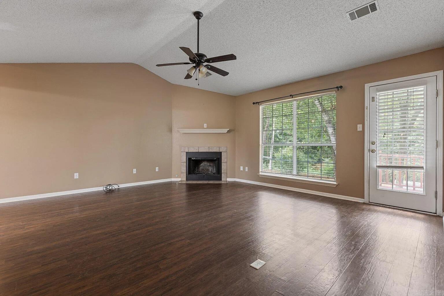 12926 Westglen Drive Property Photo 2