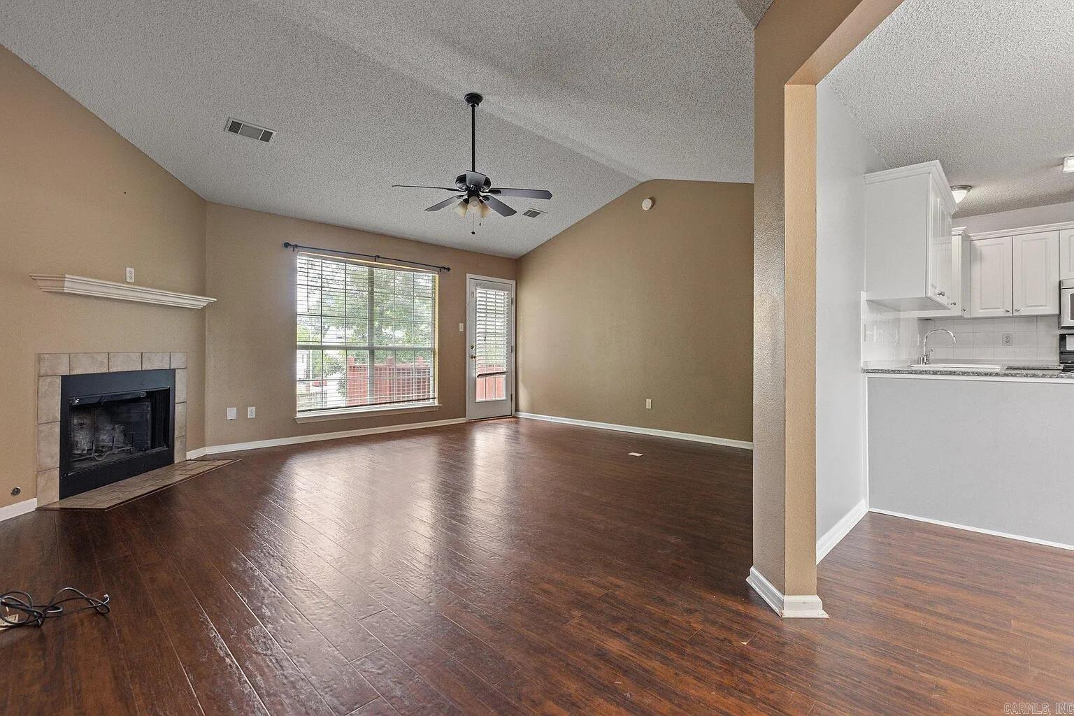 12926 Westglen Drive Property Photo 4