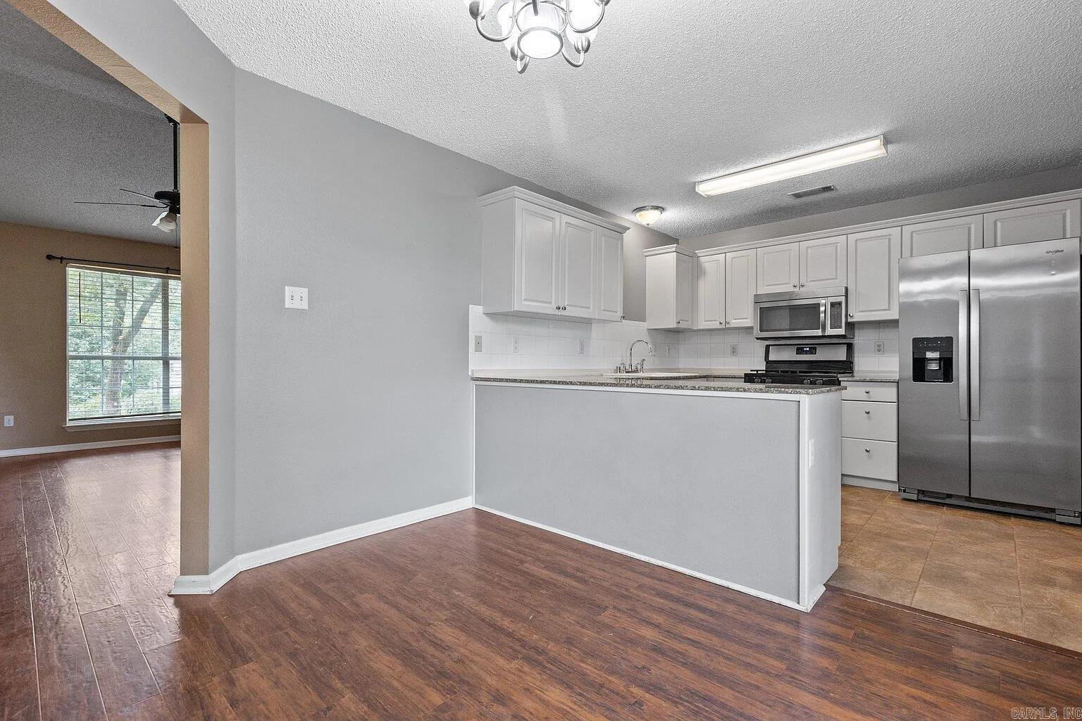 12926 Westglen Drive Property Photo 5