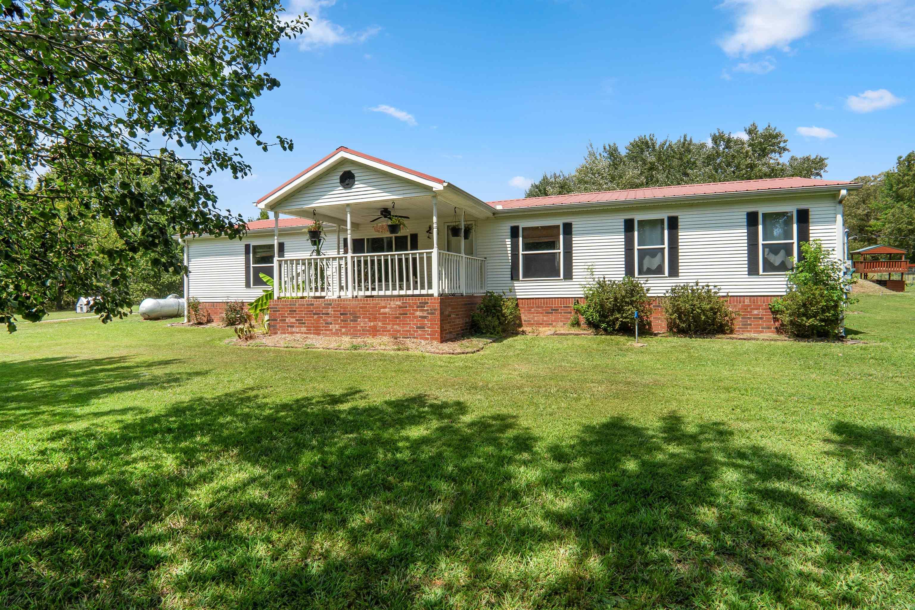 131 Deer Valley Drive Property Photo 1