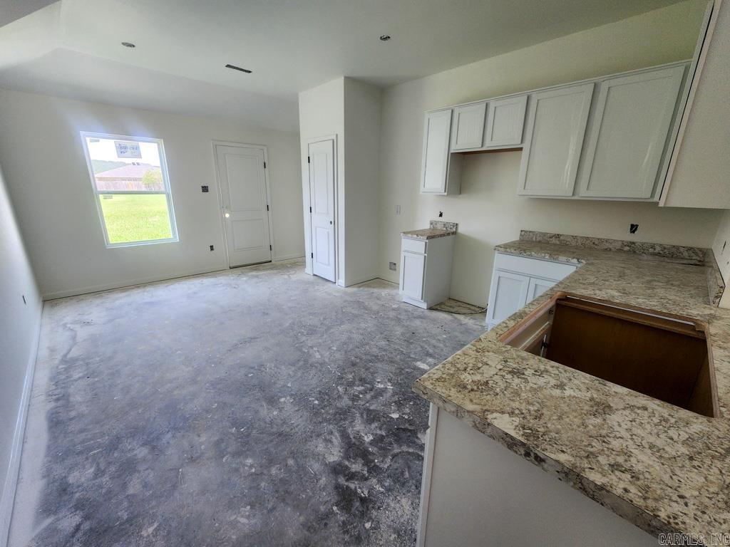 3510 Homestead Rd Property Photo 4