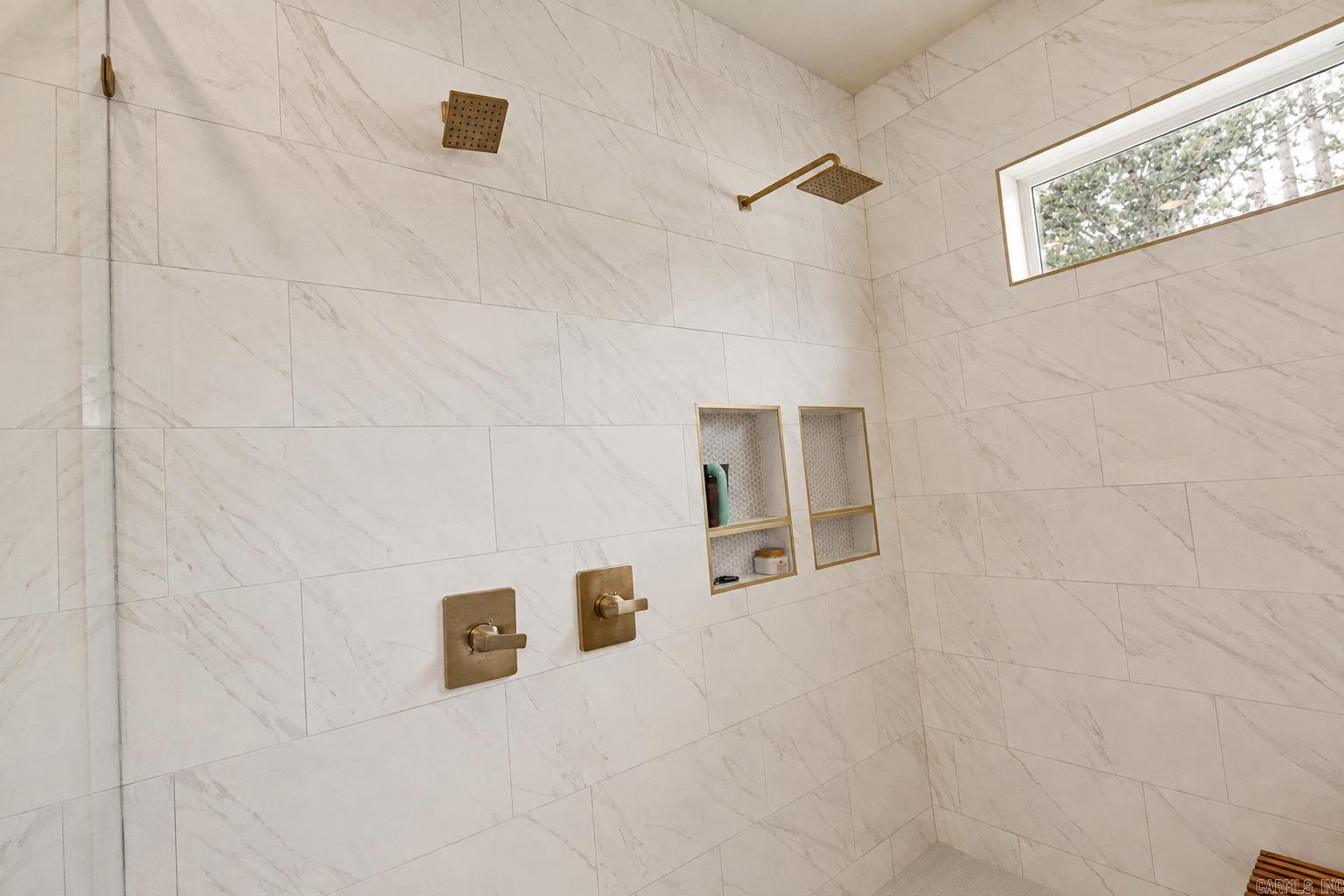 3814 Gordon Road Property Photo 14