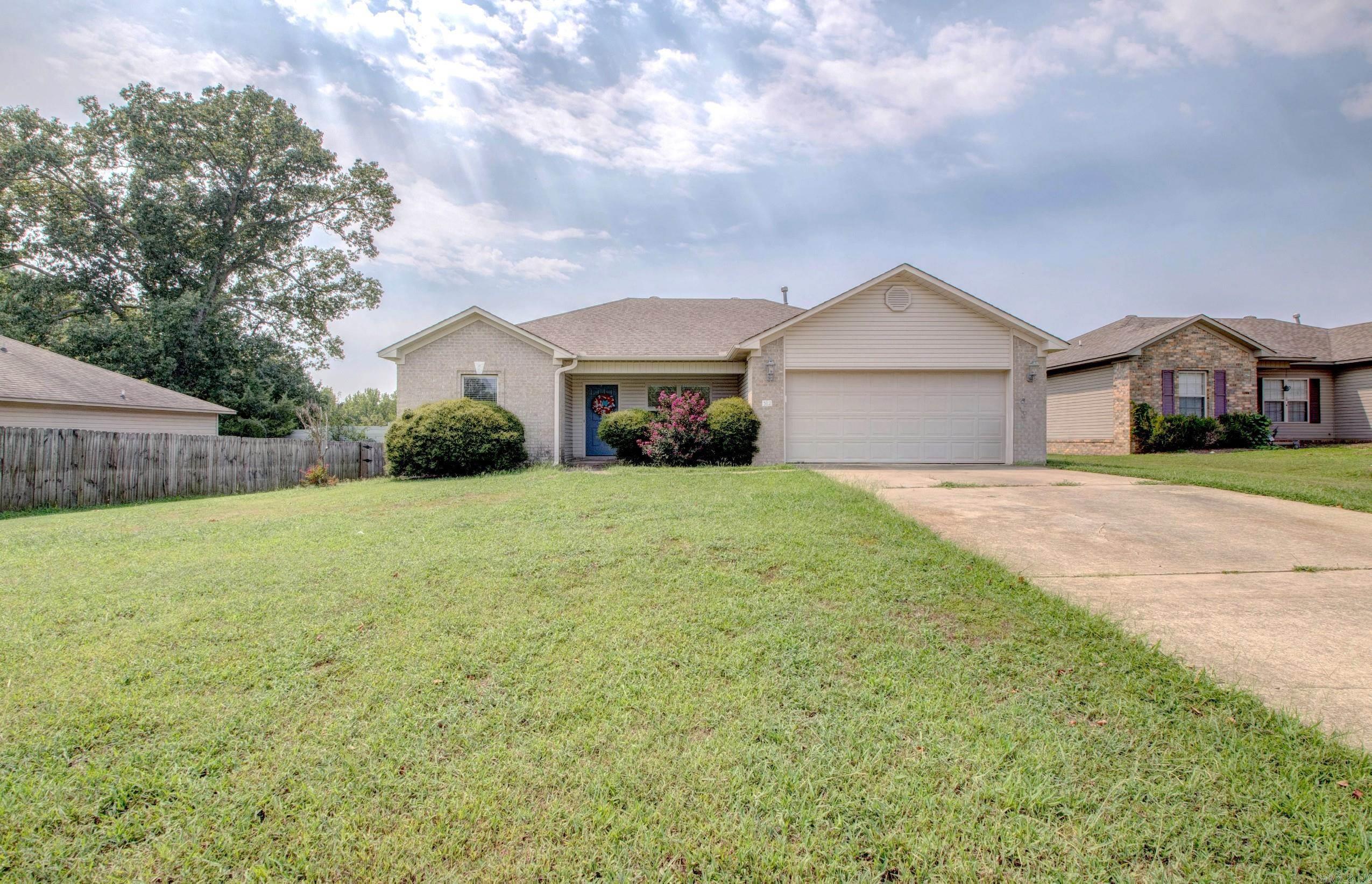 32 Seminole Circle Property Photo 2