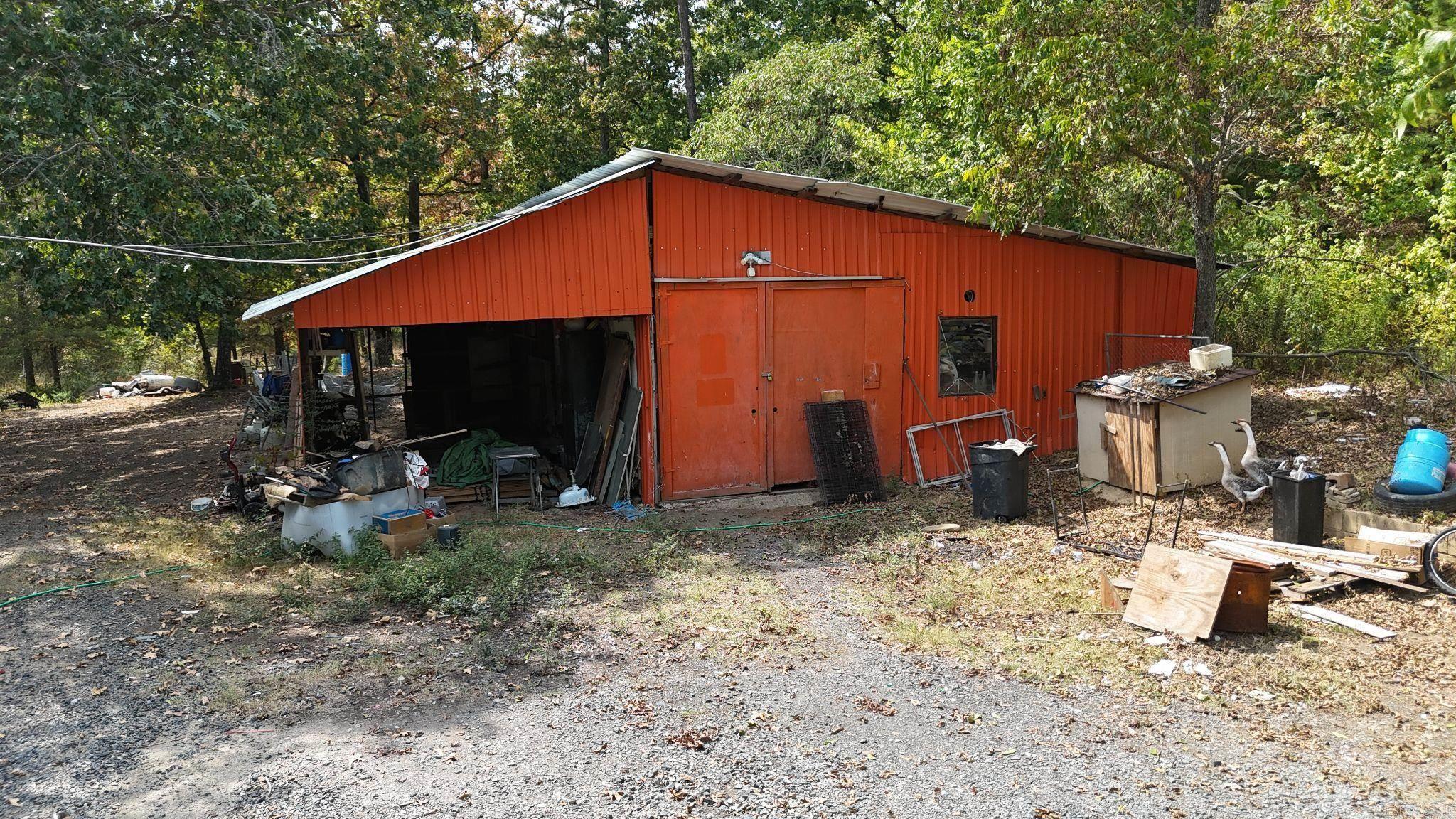 405 Center Street Property Photo 4