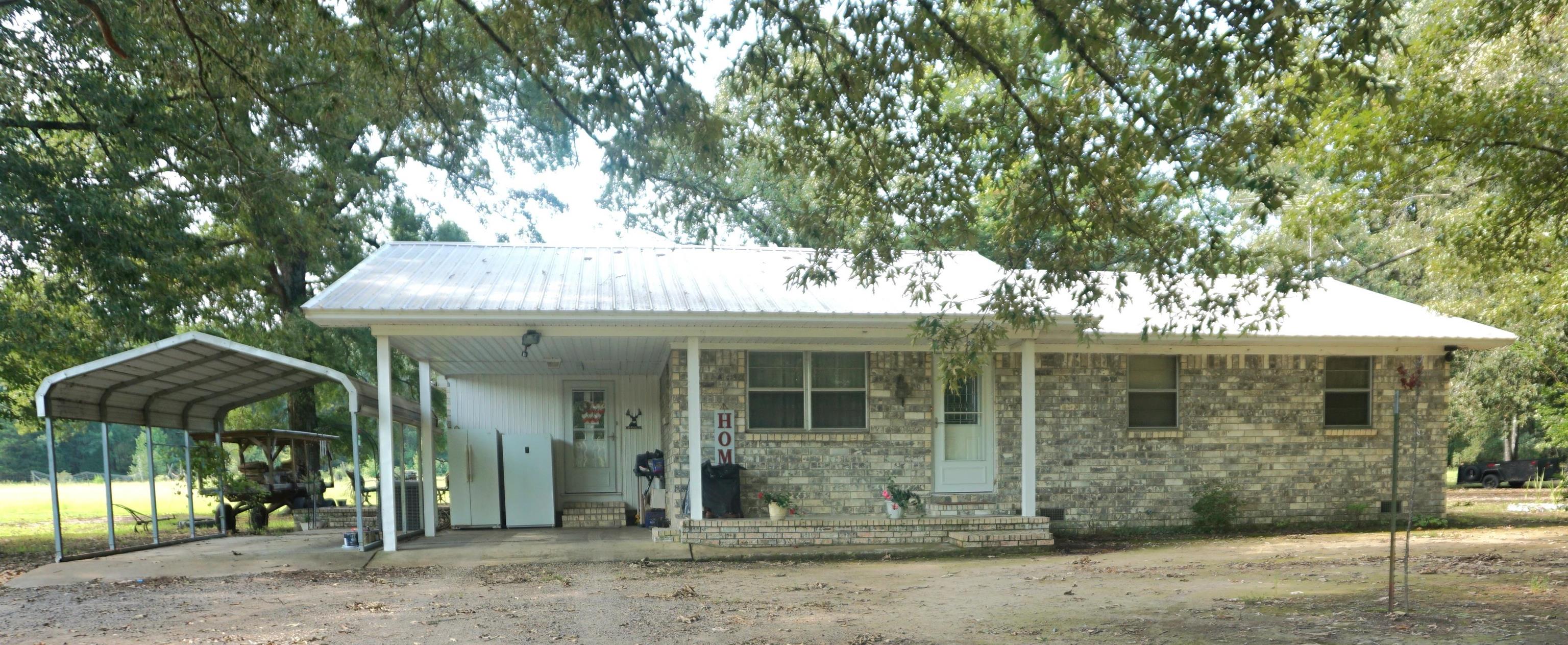 536 Old Railroad Road Property Photo 1