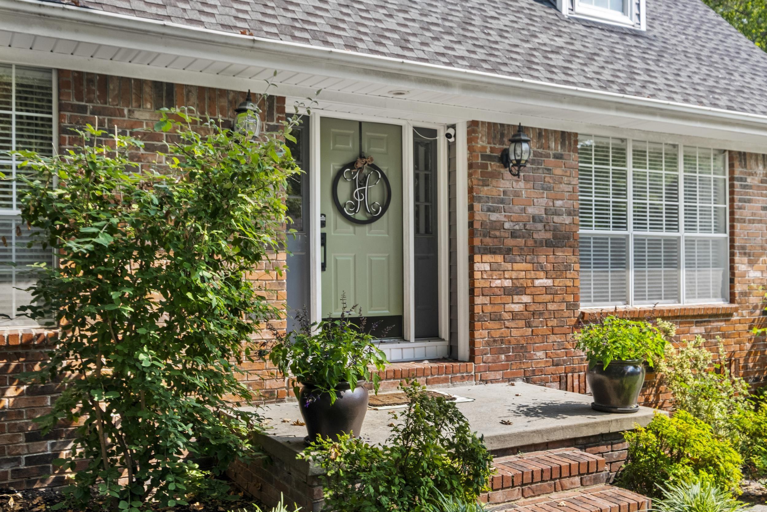 15 Tennyson Court Property Photo 2