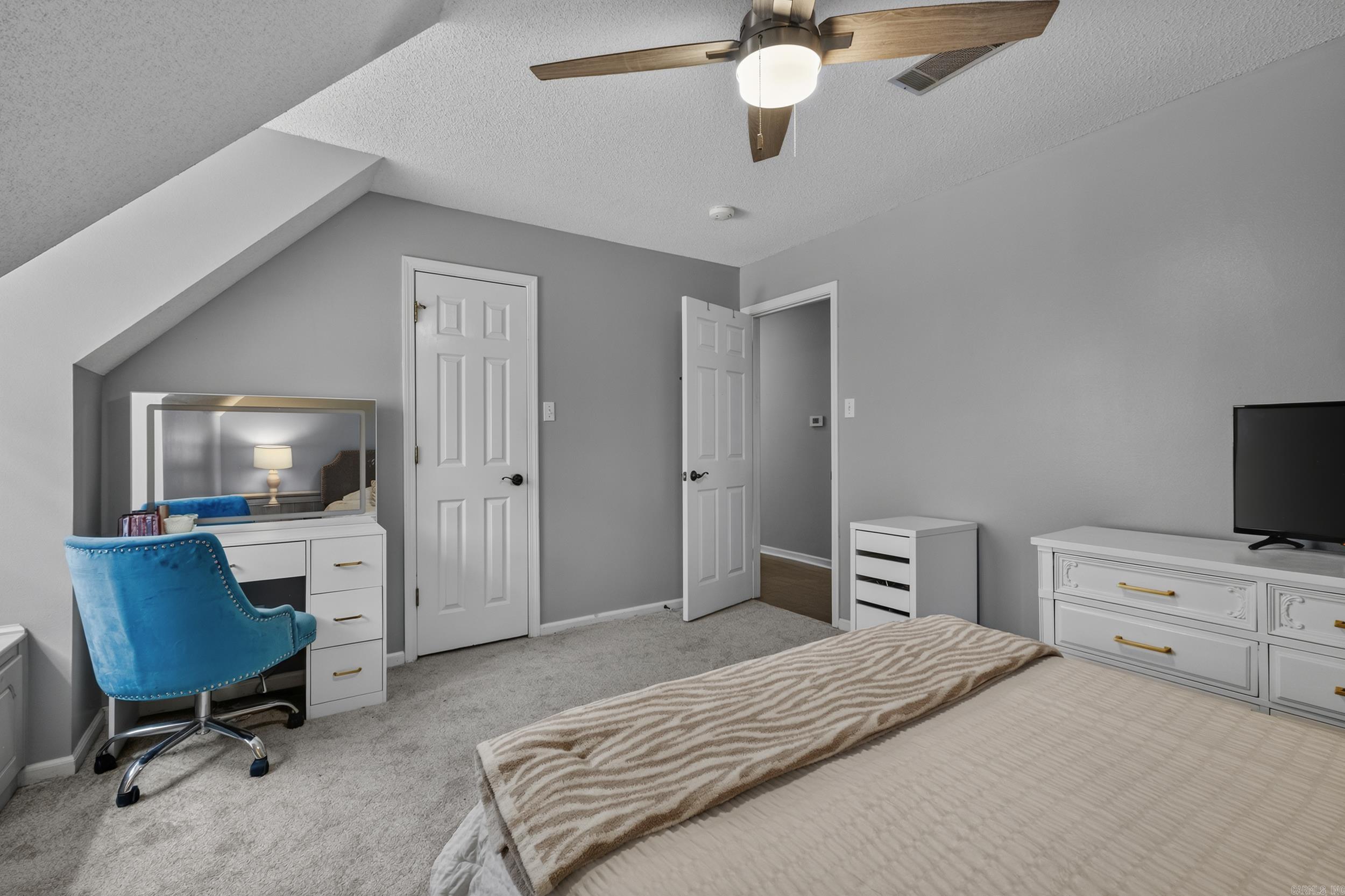 15 Tennyson Court Property Photo 30