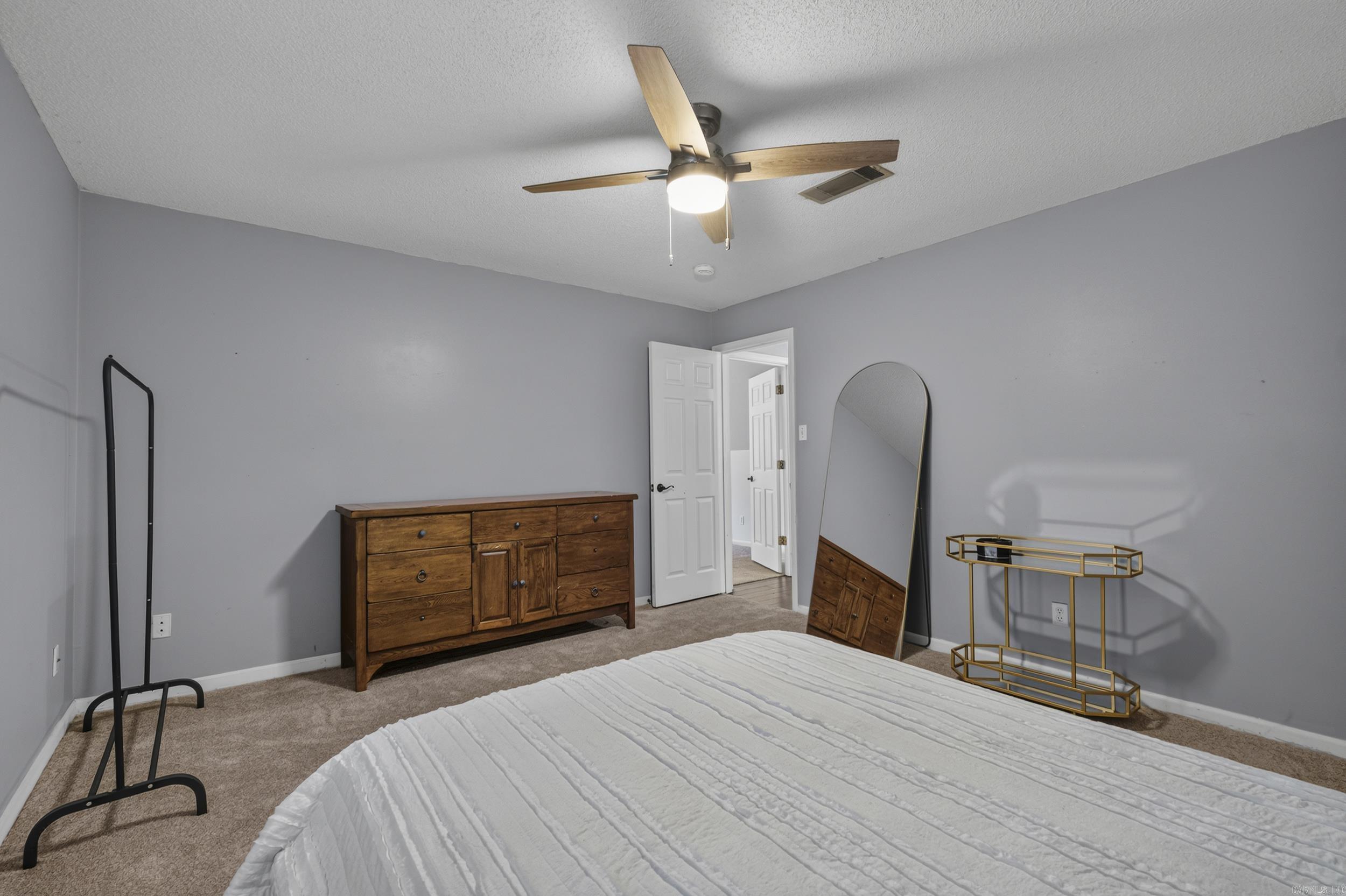 15 Tennyson Court Property Photo 33